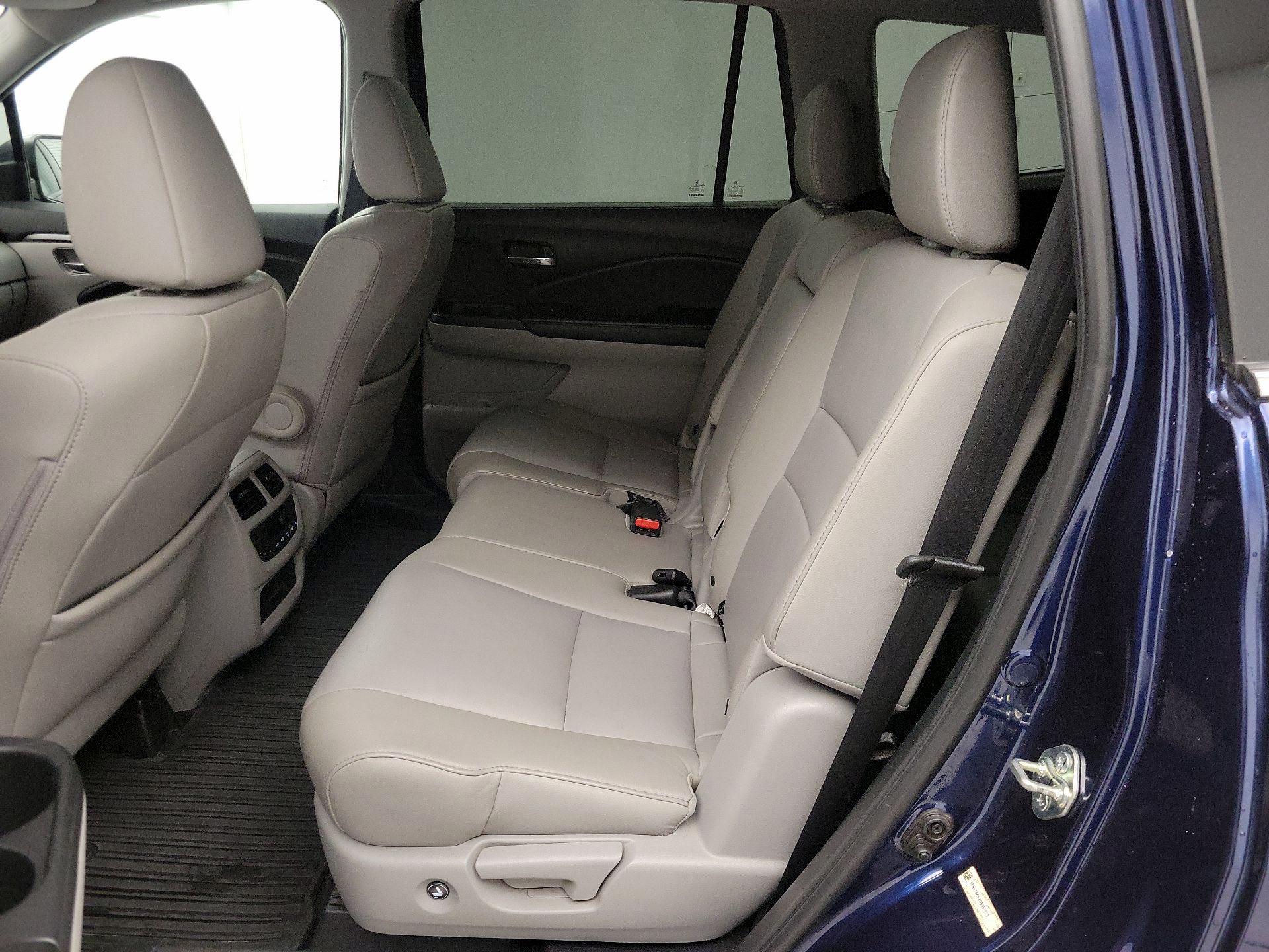 Thumbnail: 2016 Honda Pilot - 20