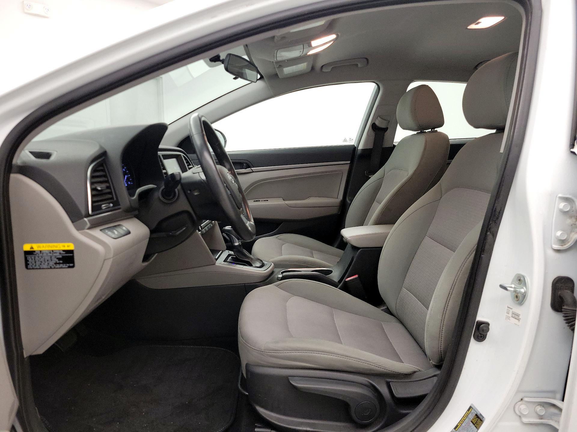 Thumbnail: 2017 Hyundai Elantra - 11