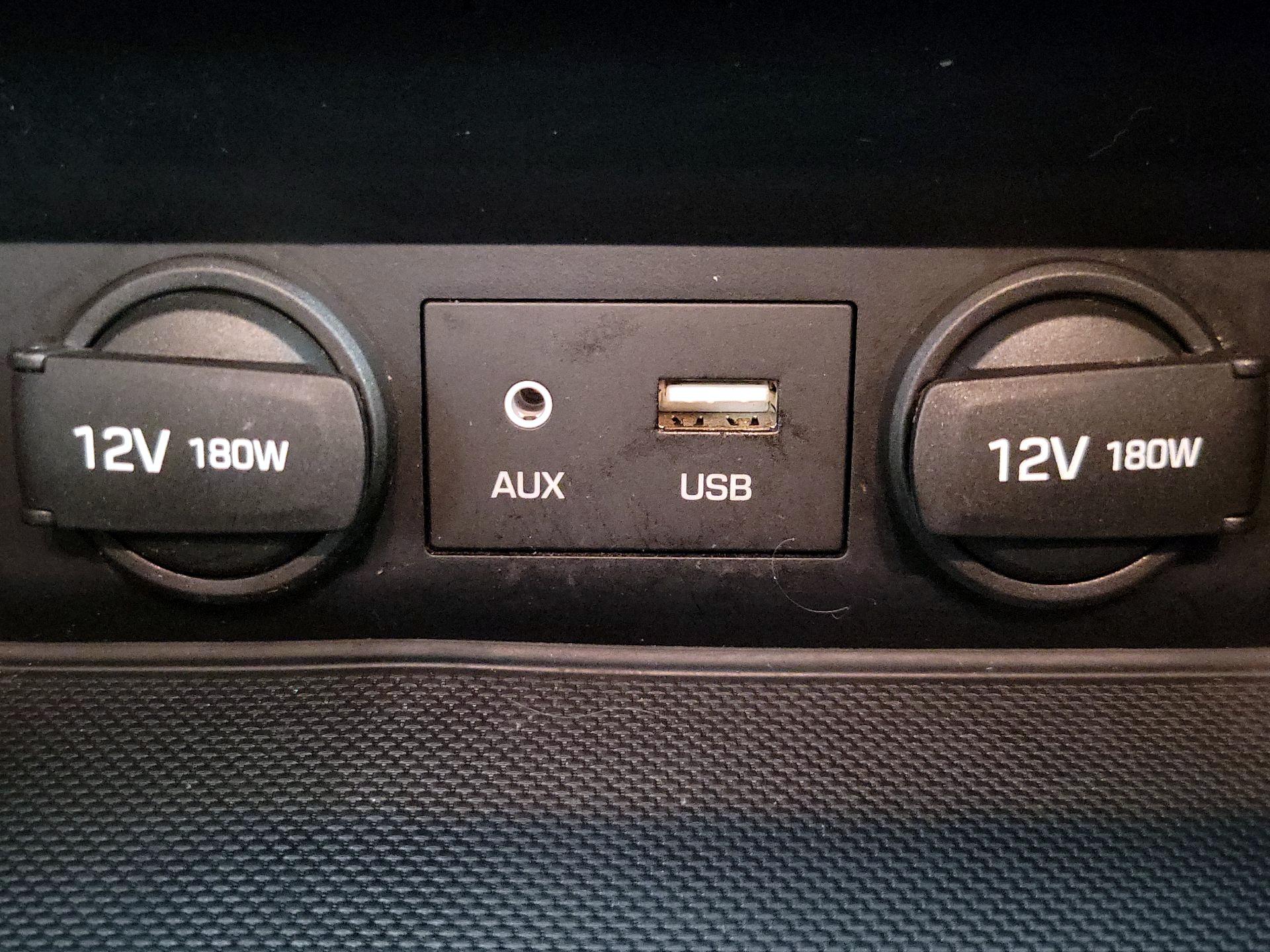 Thumbnail: 2017 Hyundai Elantra - 18