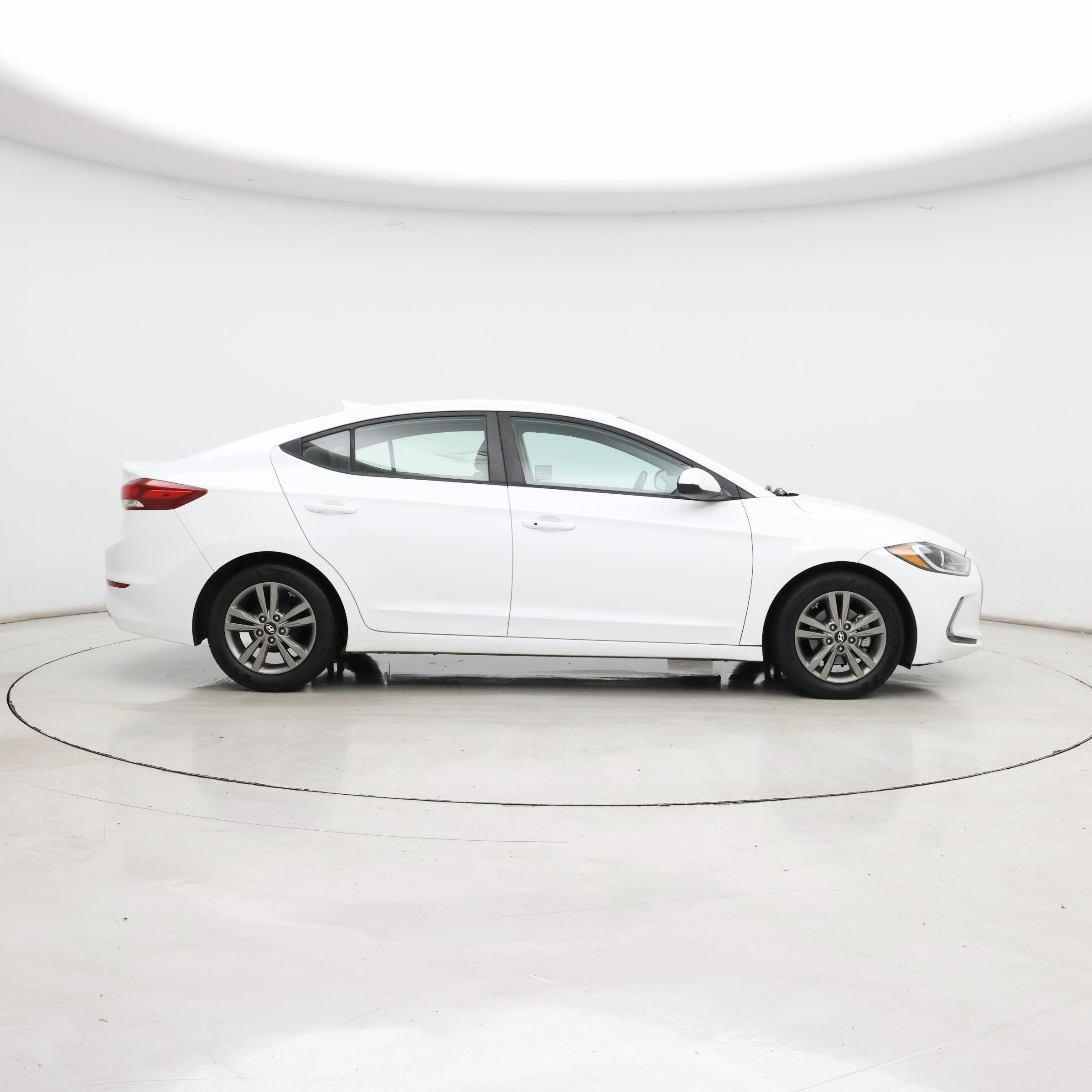 Thumbnail: 2017 Hyundai Elantra - 7