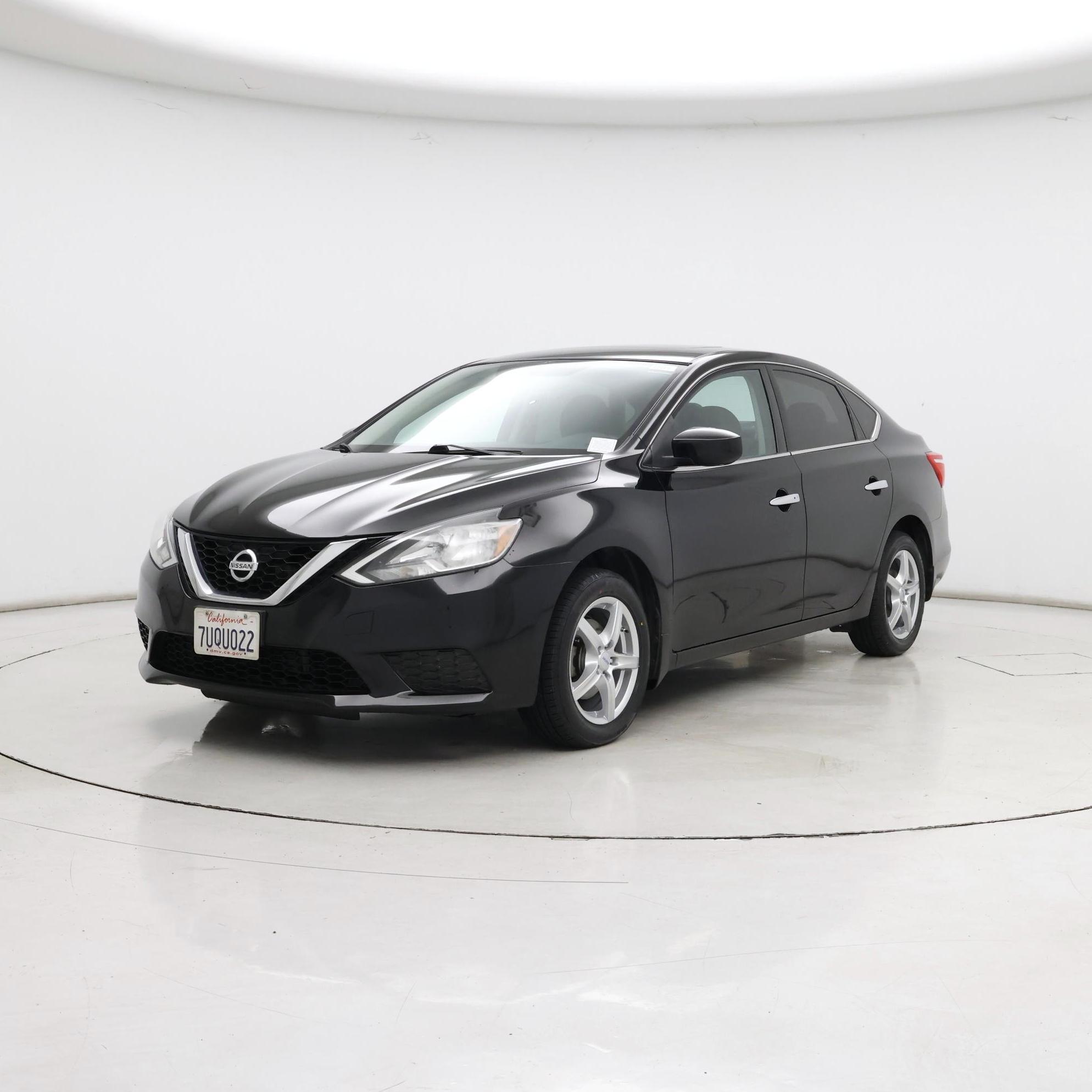 Thumbnail: 2016 Nissan Sentra - 4