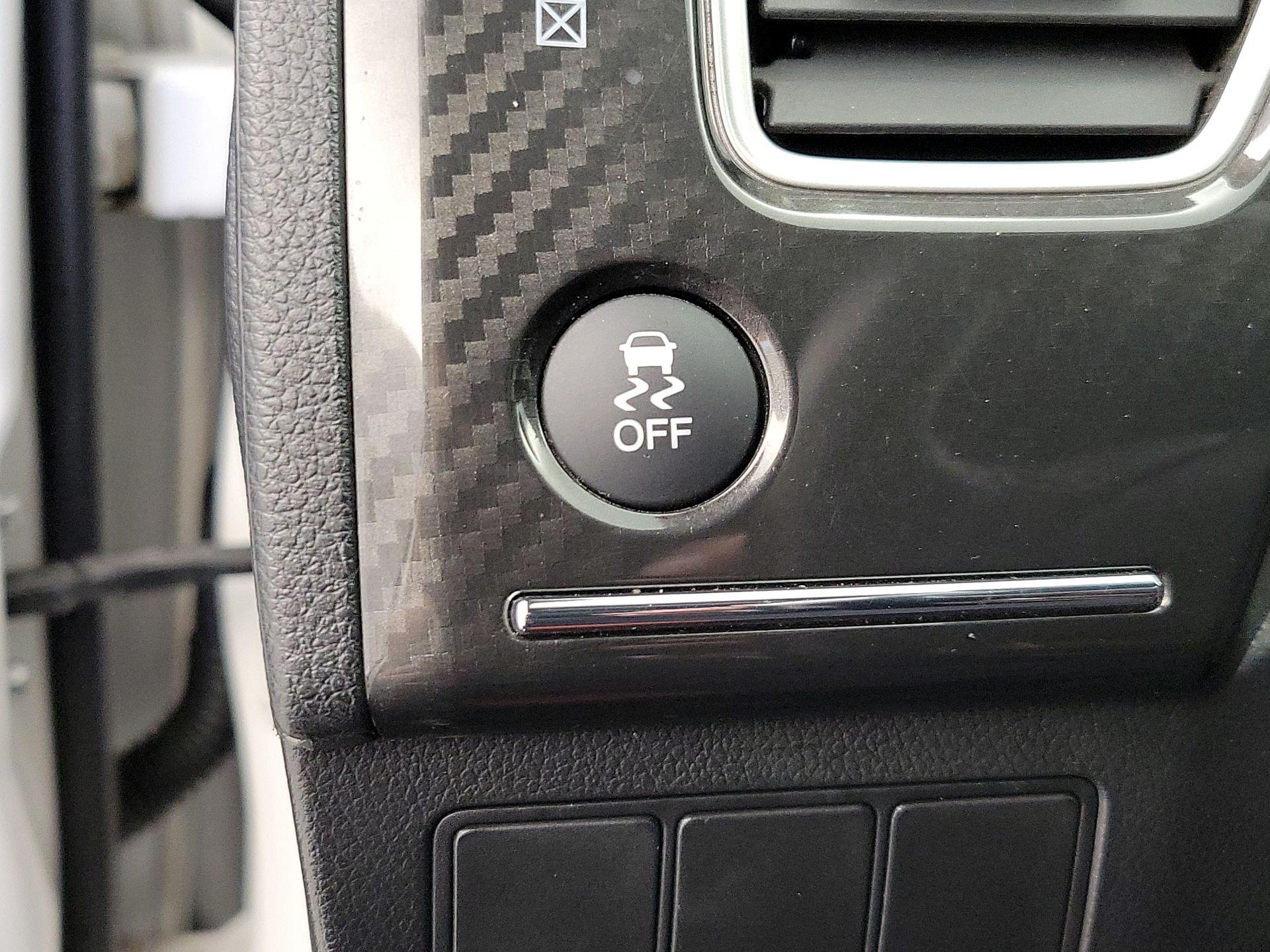 Thumbnail: 2015 Honda Civic - 13