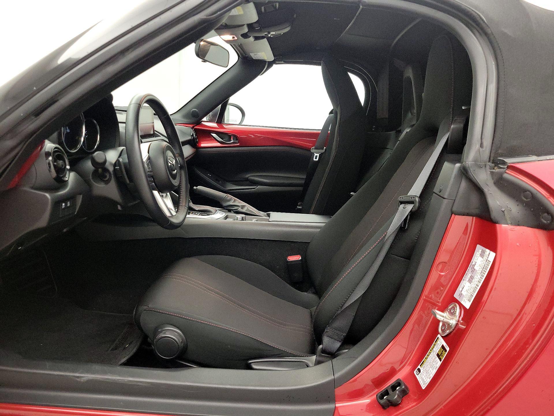 Thumbnail: 2016 Mazda MX-5 Miata - 11