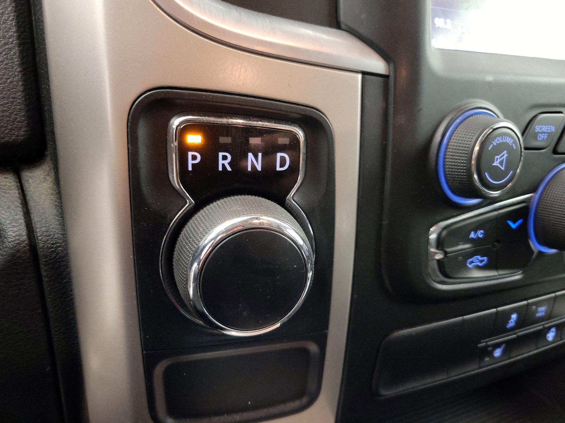 Thumbnail: 2020 RAM 1500 Classic - 18