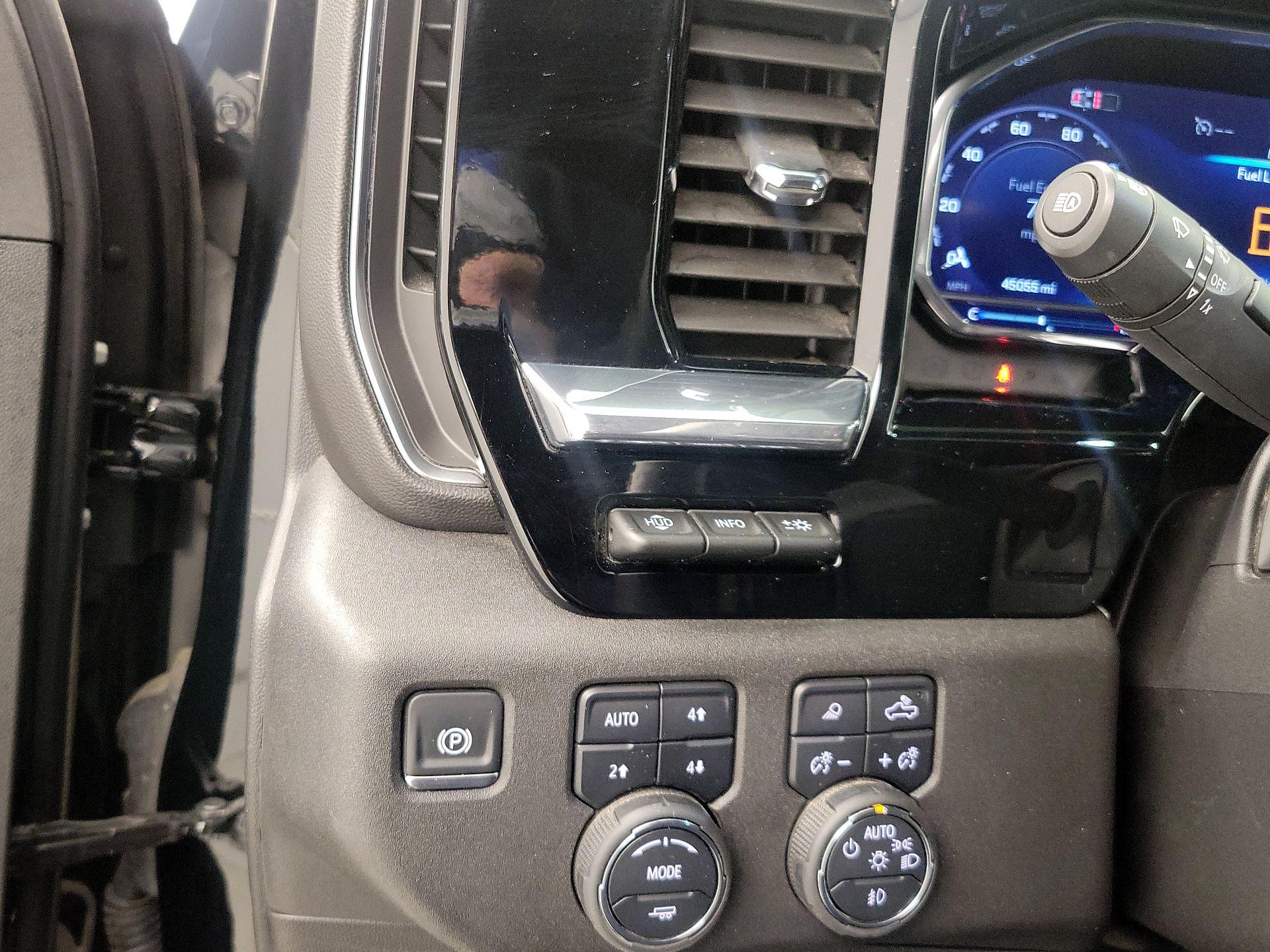 Thumbnail: 2024 Chevrolet Silverado 3500 - 13