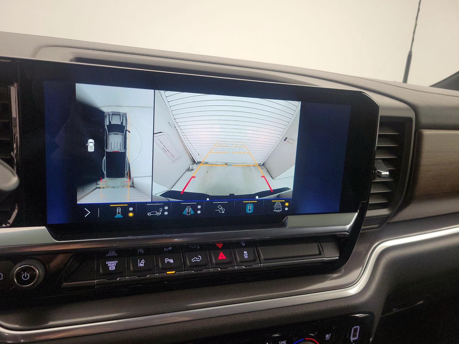 Thumbnail: 2024 Chevrolet Silverado 3500 - 15