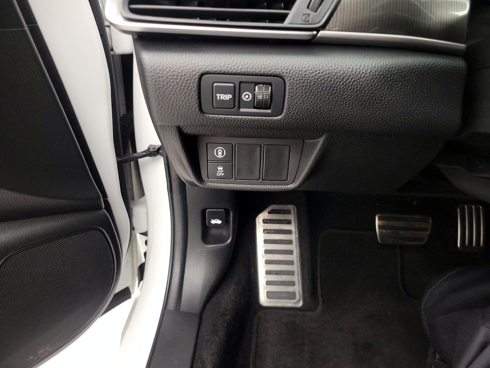 Thumbnail: 2021 Honda Accord - 13