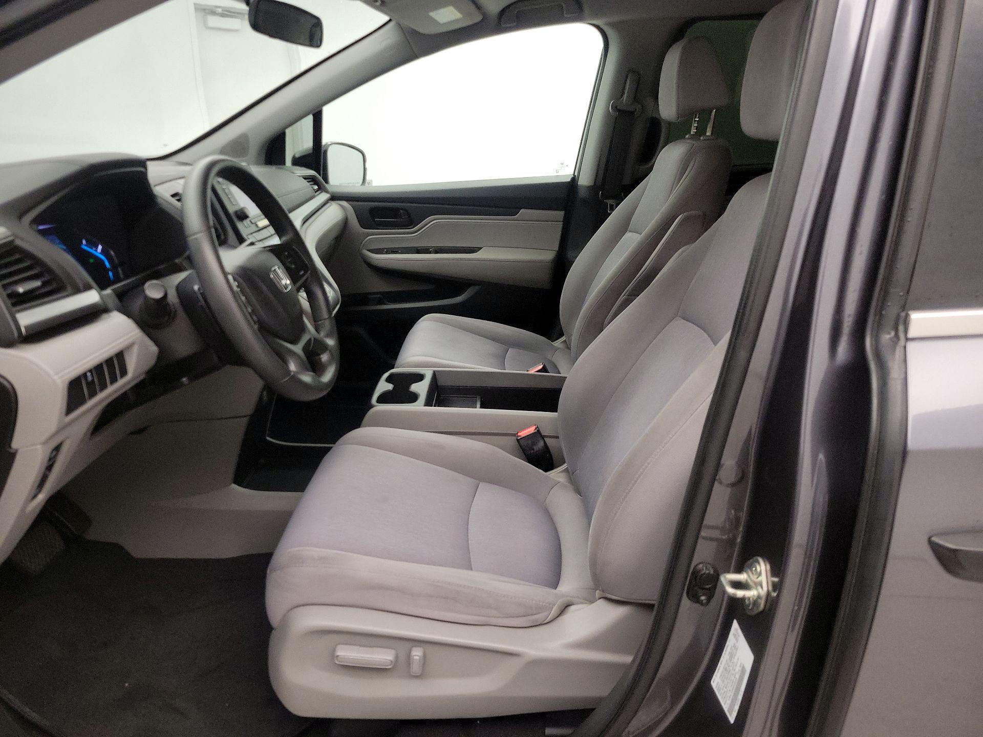 Thumbnail: 2019 Honda Odyssey - 11