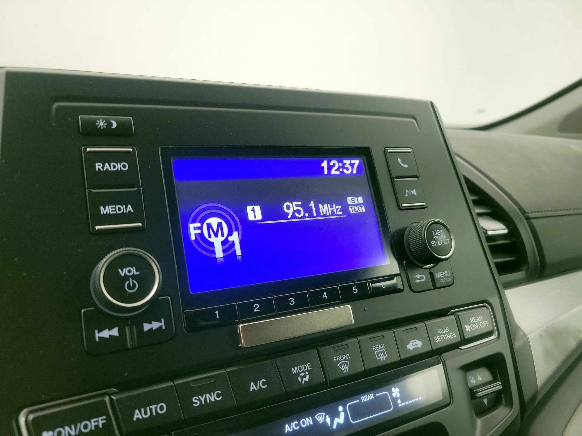 Thumbnail: 2019 Honda Odyssey - 15