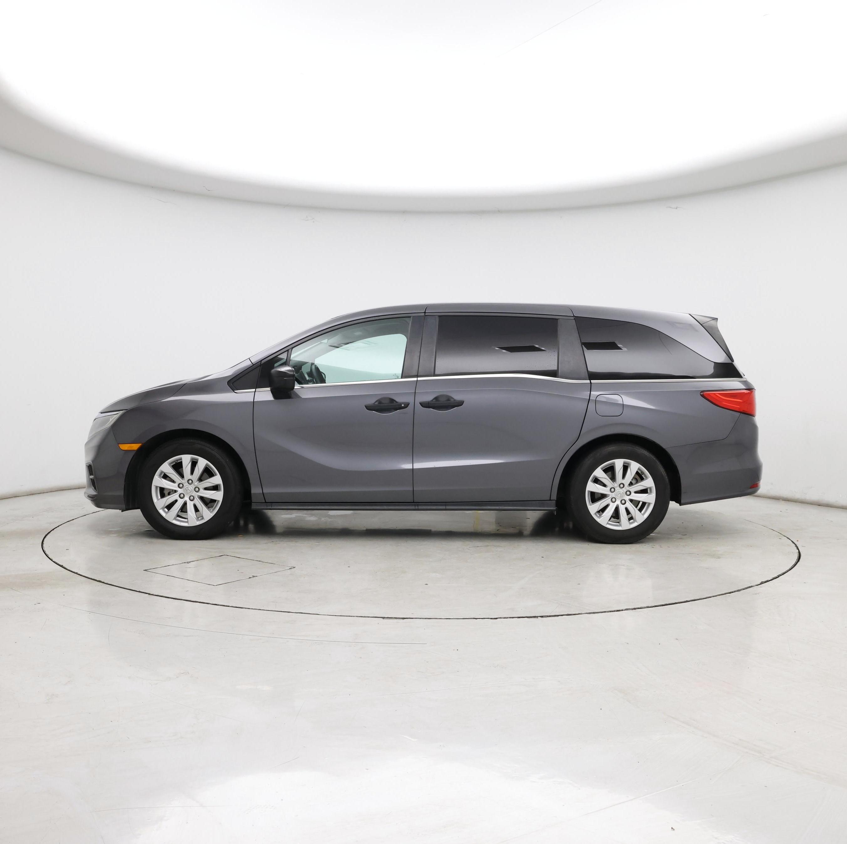 Thumbnail: 2019 Honda Odyssey - 3