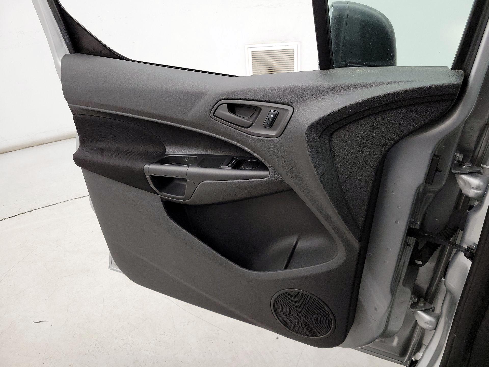 Thumbnail: 2016 Ford Transit Series - 12