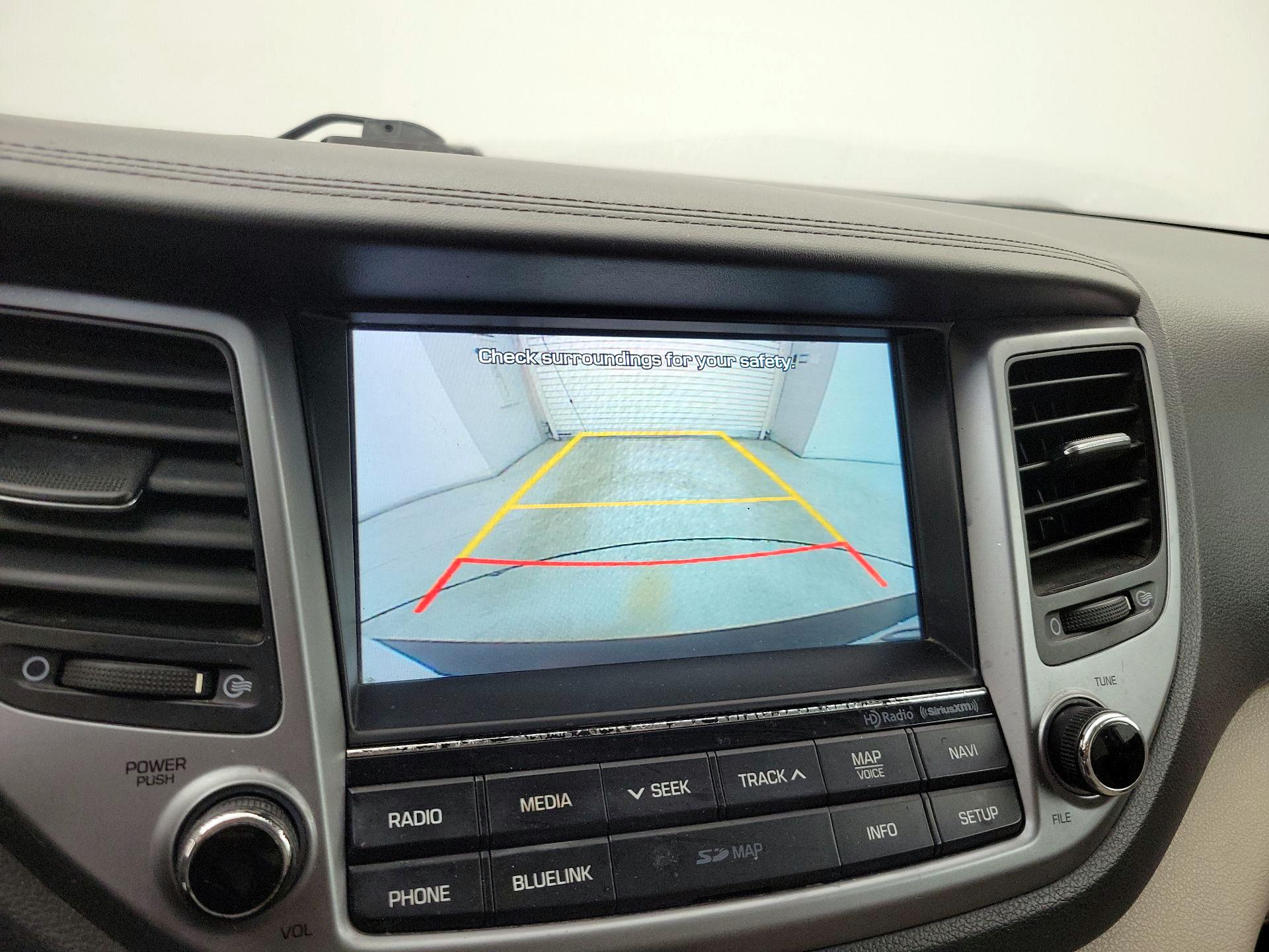 Thumbnail: 2016 Hyundai Tucson - 15