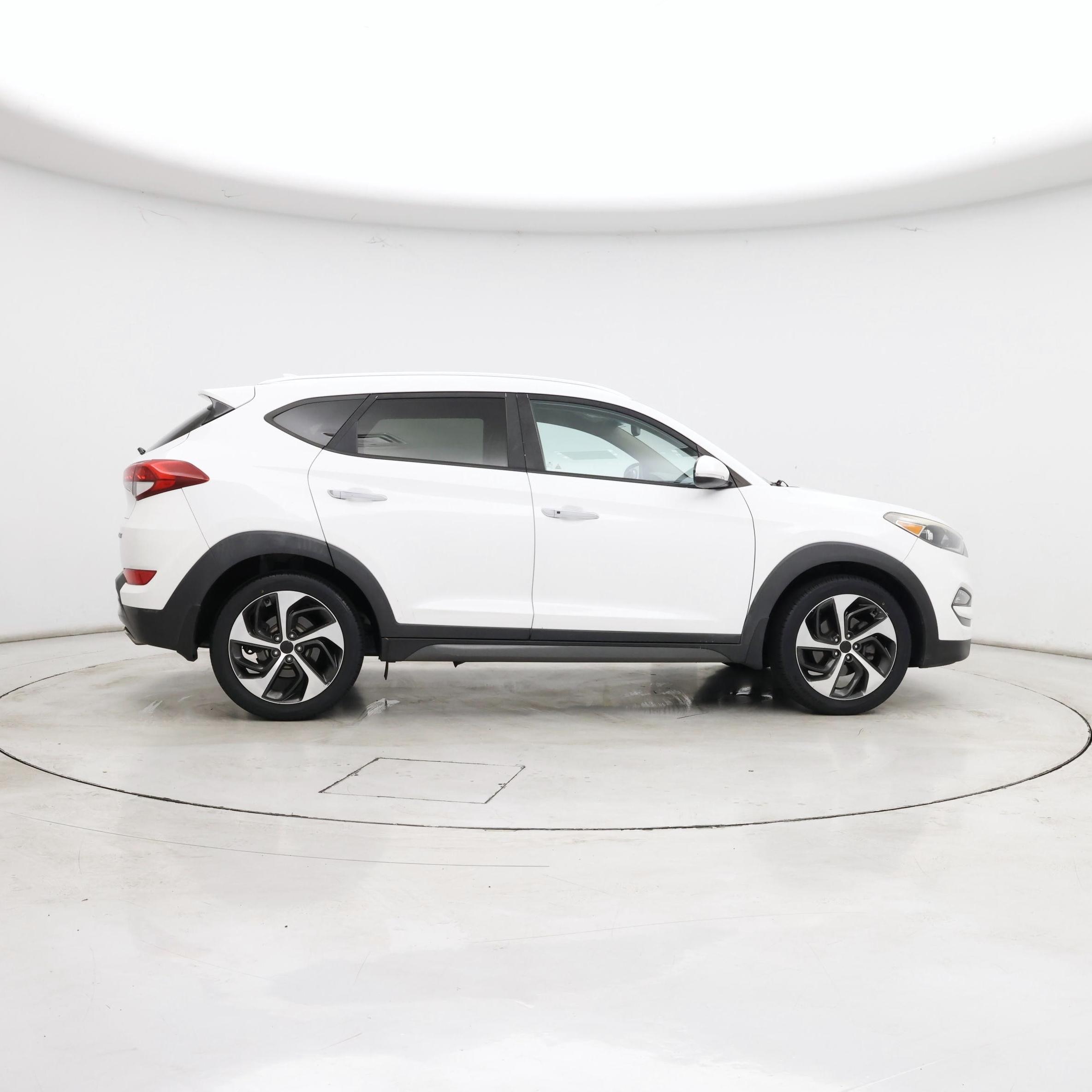 Thumbnail: 2016 Hyundai Tucson - 7