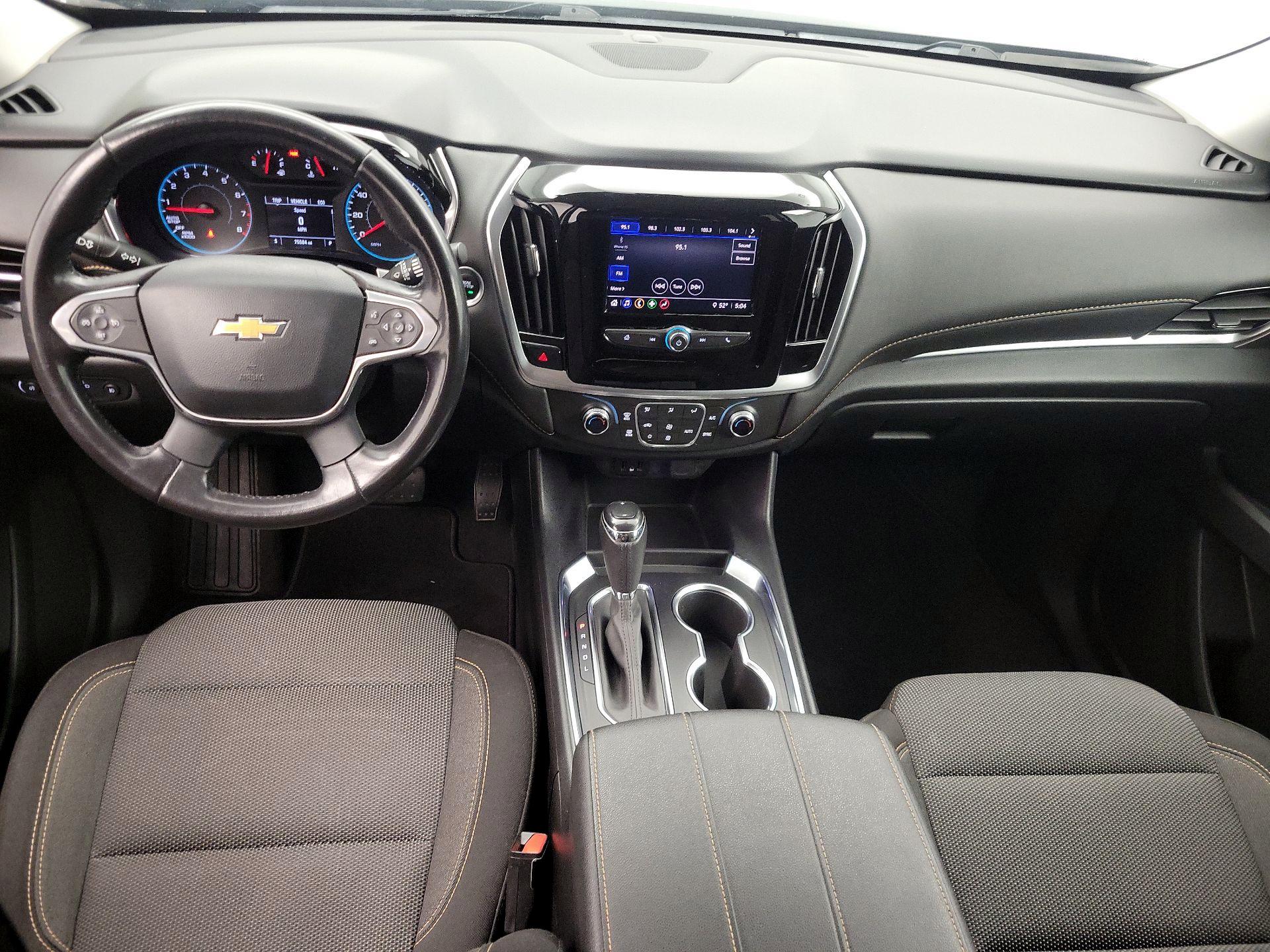 Thumbnail: 2020 Chevrolet Traverse - 9