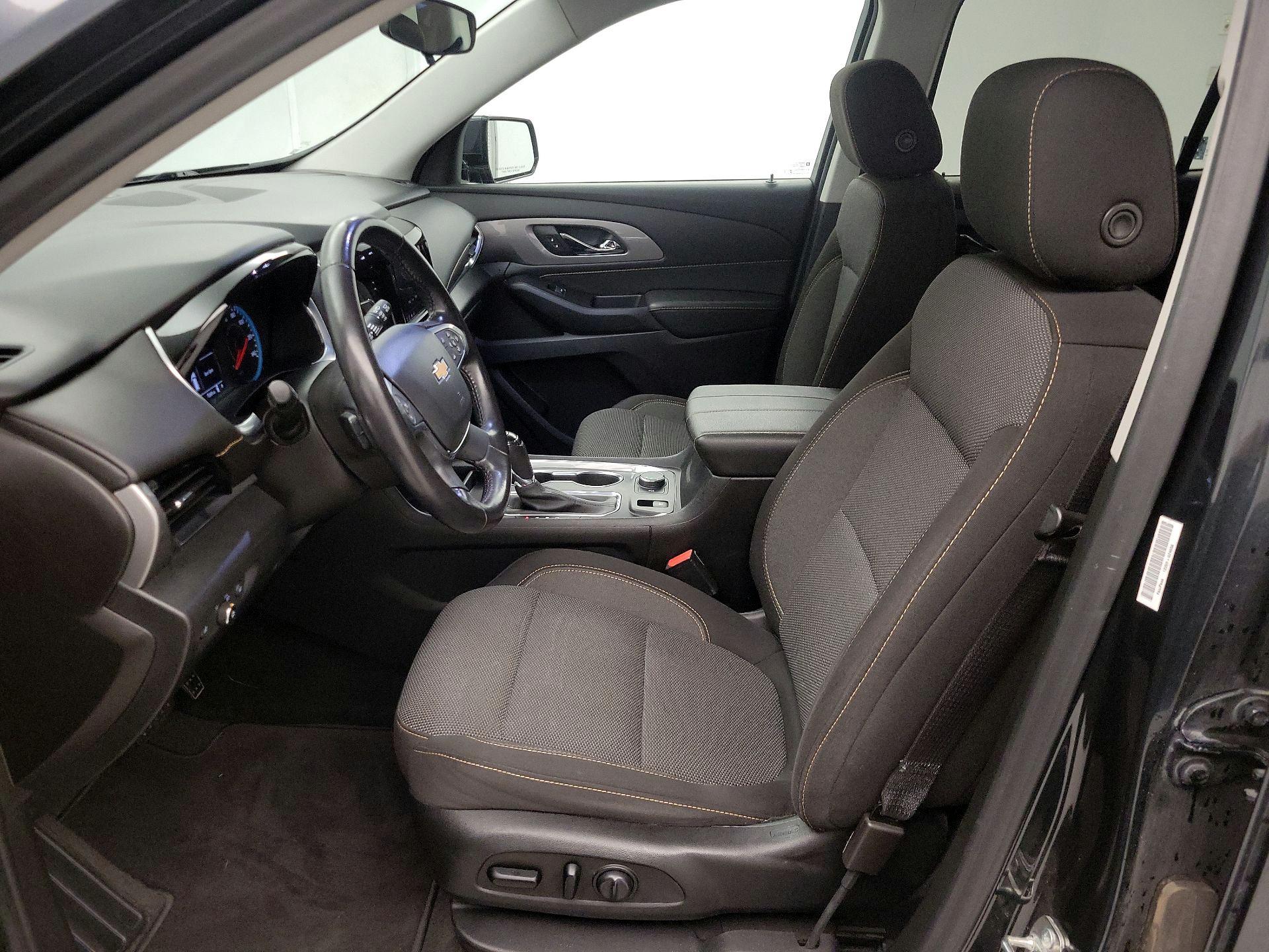 Thumbnail: 2020 Chevrolet Traverse - 11