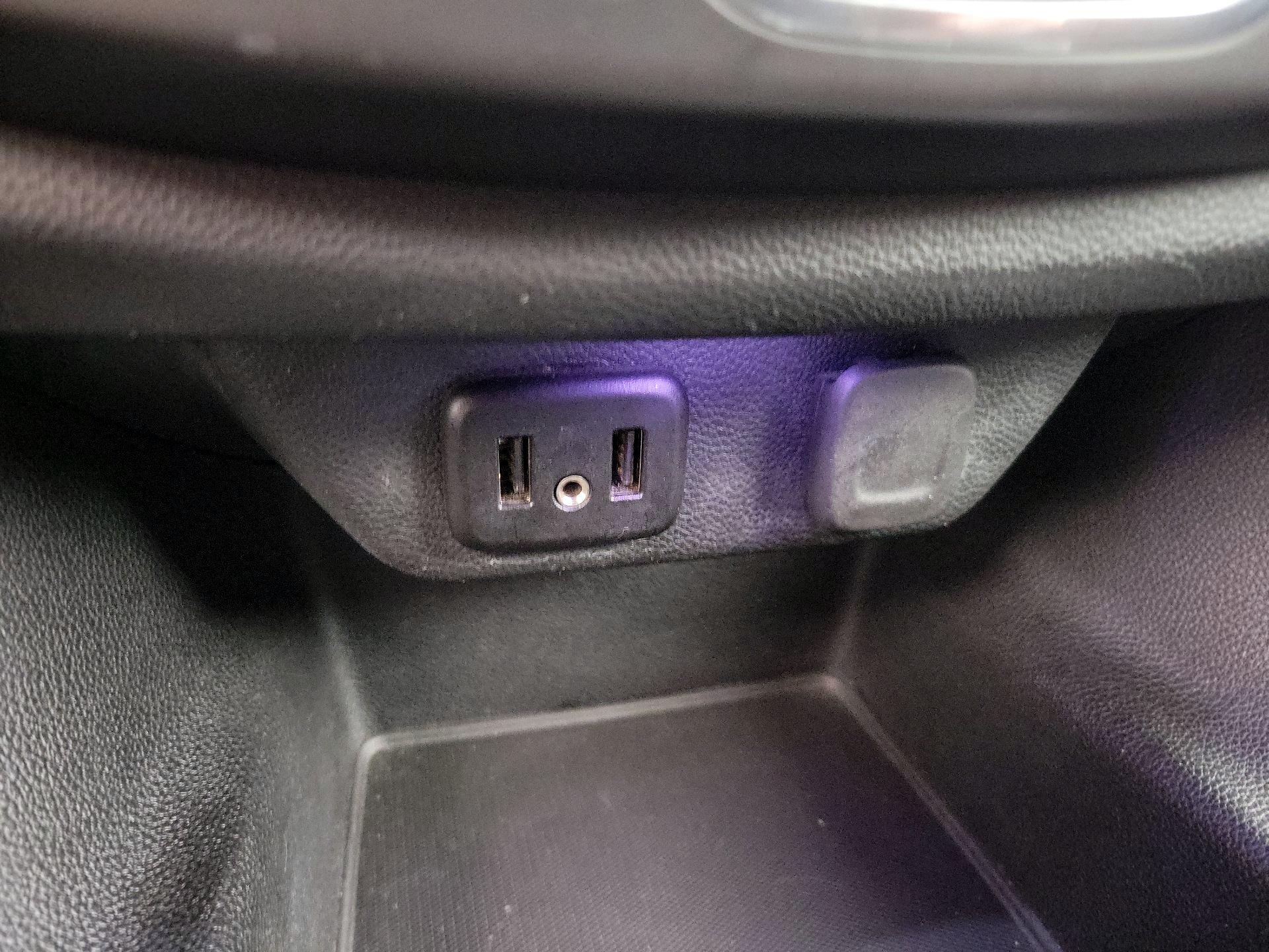 Thumbnail: 2020 Chevrolet Traverse - 18