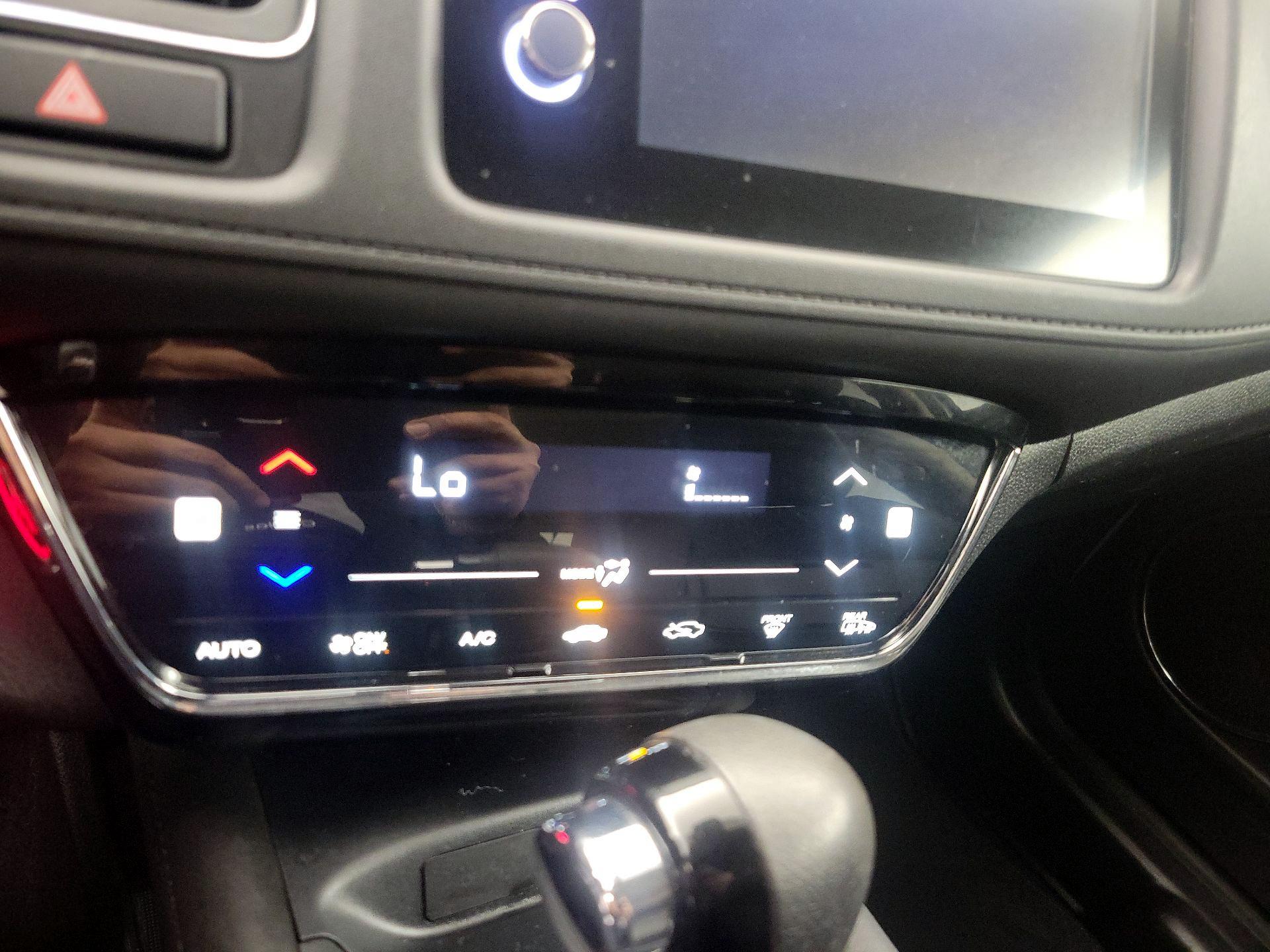 Thumbnail: 2019 Honda HR-V - 16