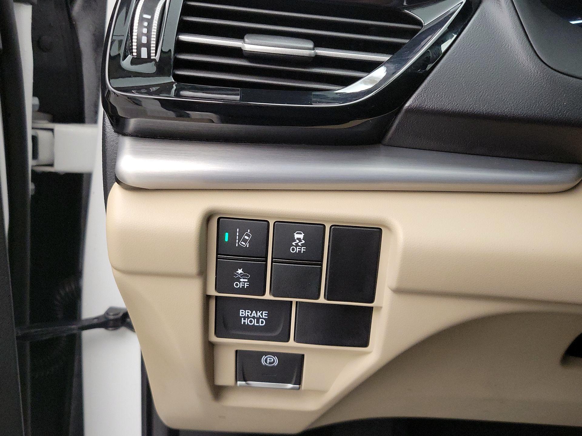 Thumbnail: 2021 Acura RDX - 13