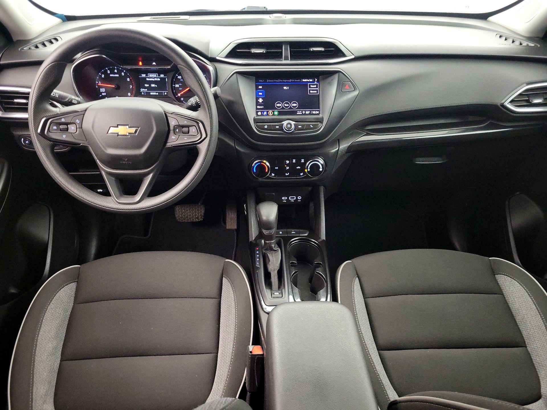 Thumbnail: 2023 Chevrolet TrailBlazer - 9