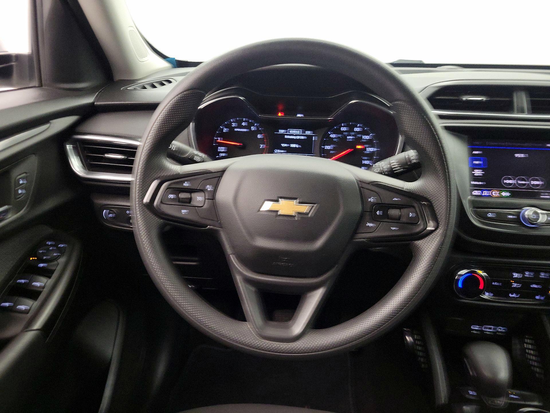 Thumbnail: 2023 Chevrolet TrailBlazer - 10