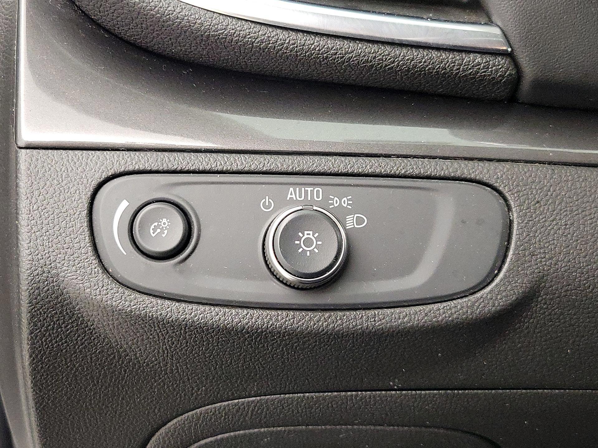 Thumbnail: 2018 Buick Encore - 13