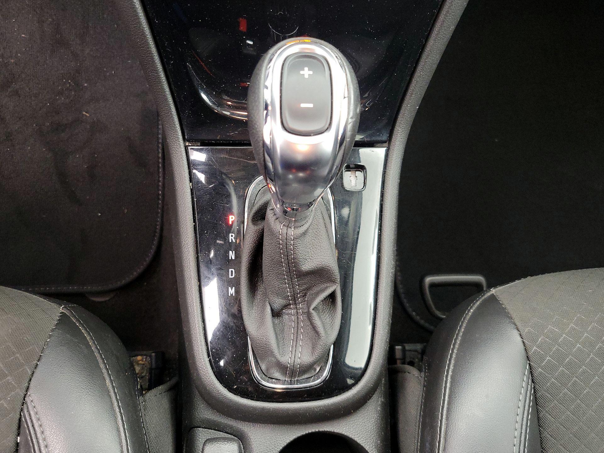 Thumbnail: 2018 Buick Encore - 17