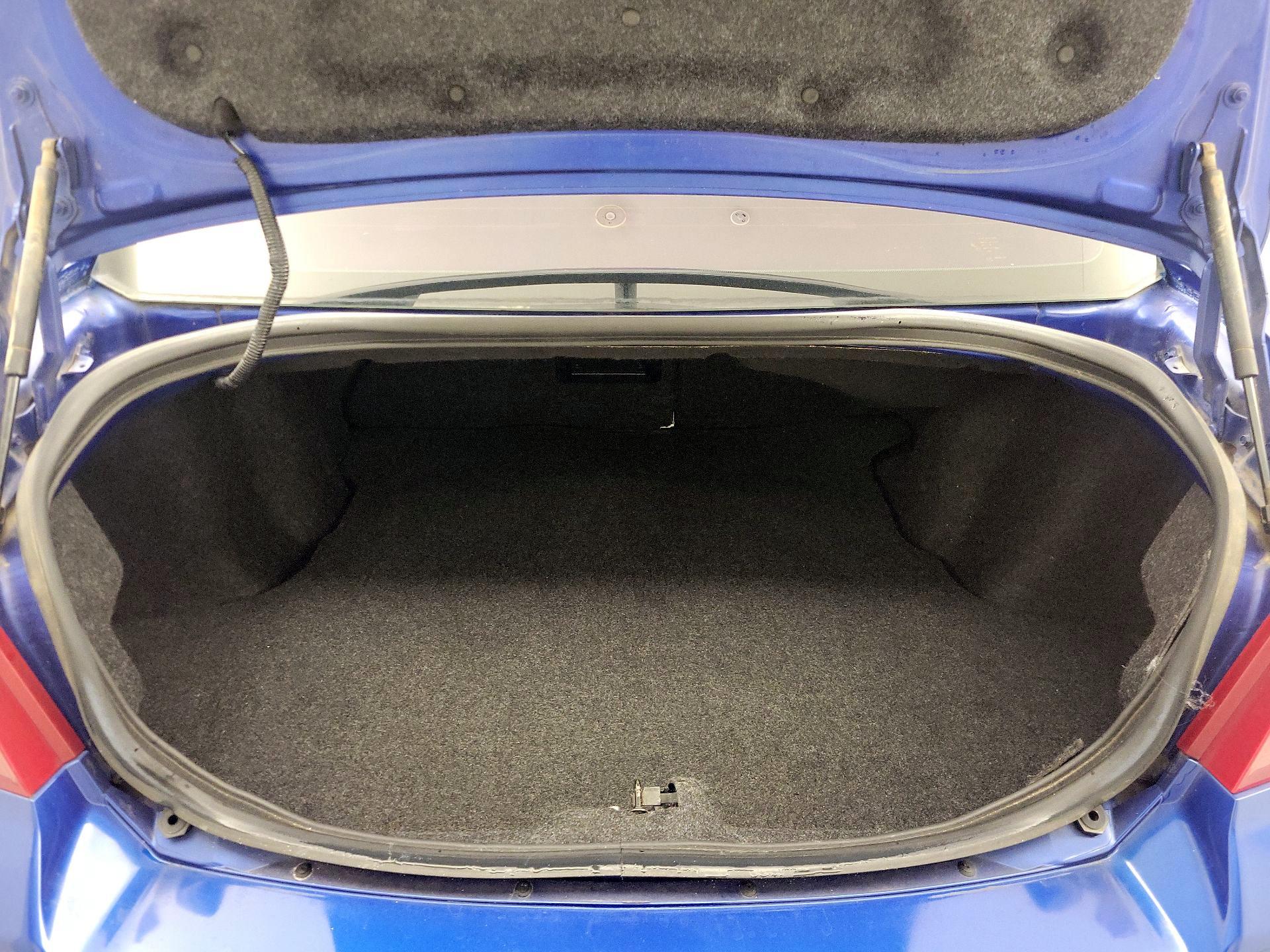 Thumbnail: 2014 Dodge Avenger - 17