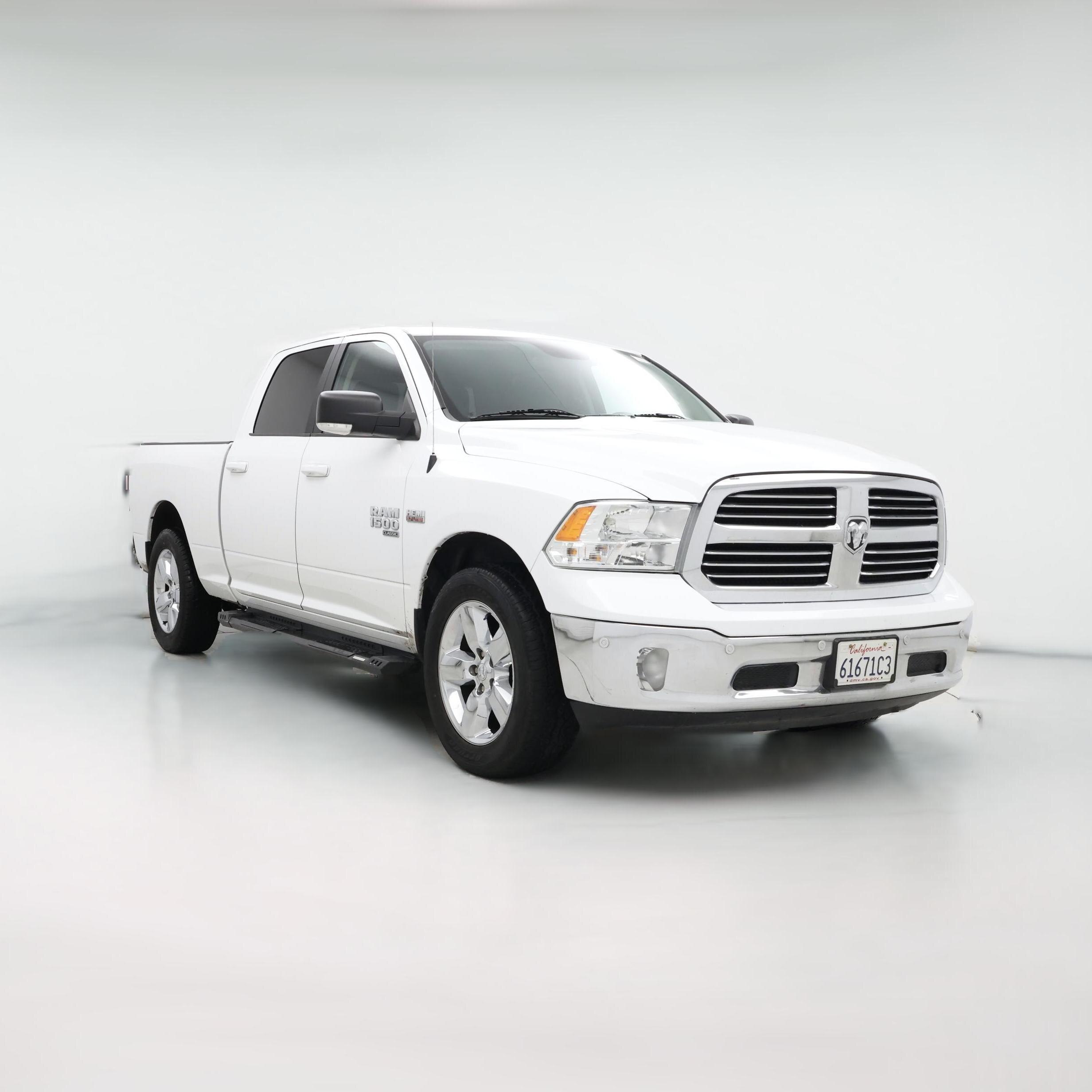 Thumbnail: 2019 RAM 1500 Classic - 1