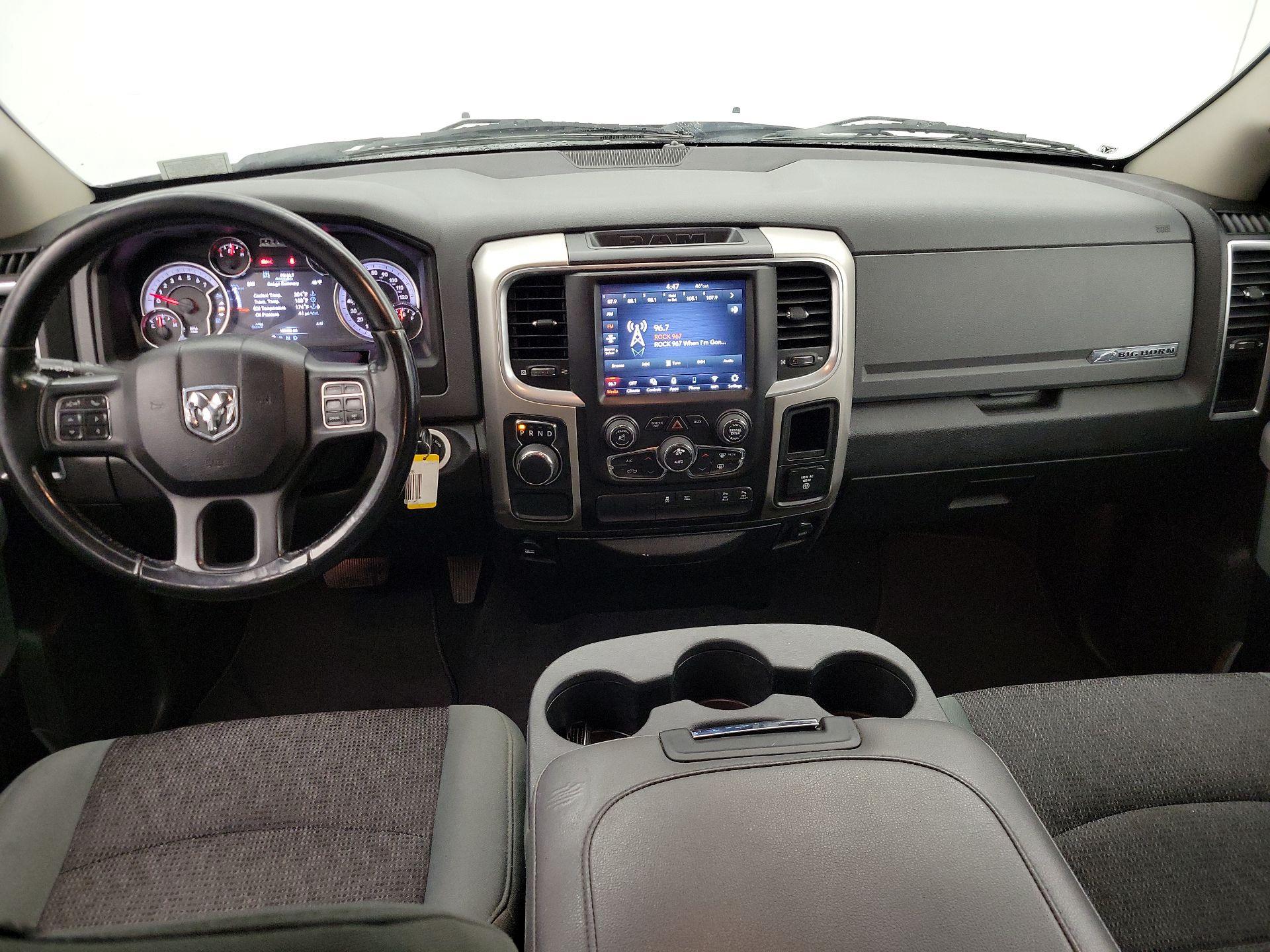 Thumbnail: 2019 RAM 1500 Classic - 9