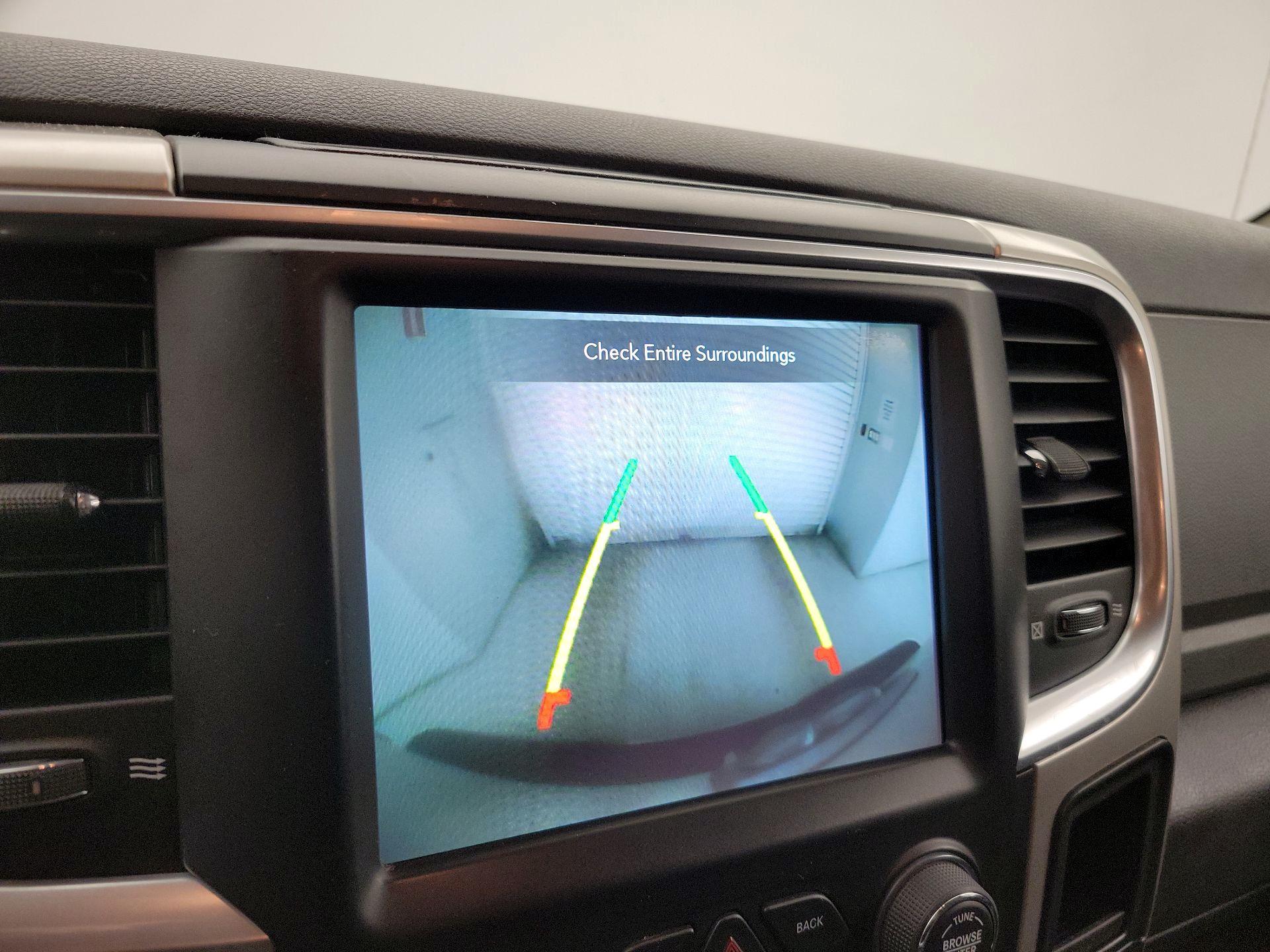 Thumbnail: 2019 RAM 1500 Classic - 14