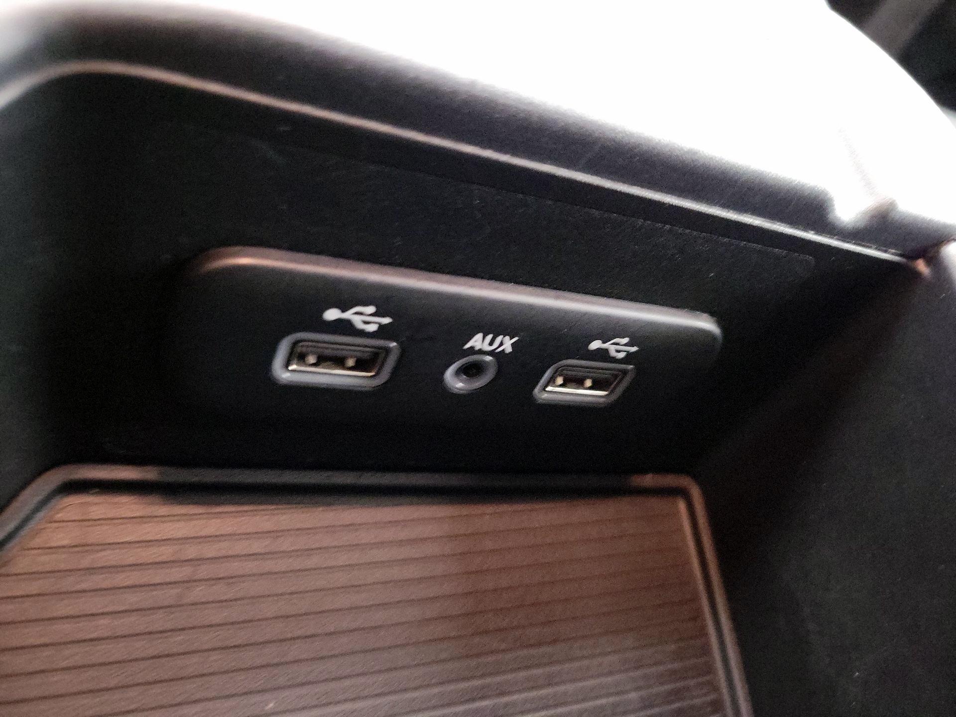 Thumbnail: 2019 RAM 1500 Classic - 18