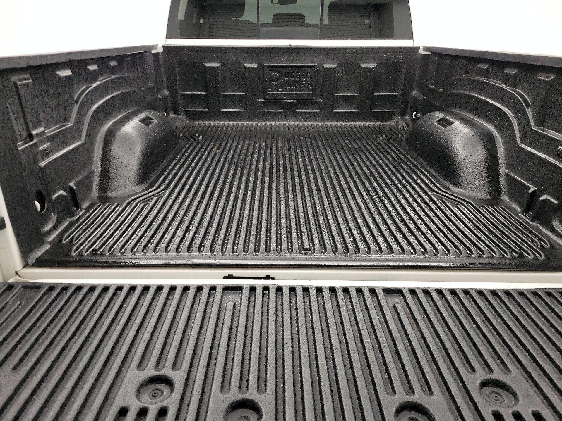 Thumbnail: 2019 RAM 1500 Classic - 20