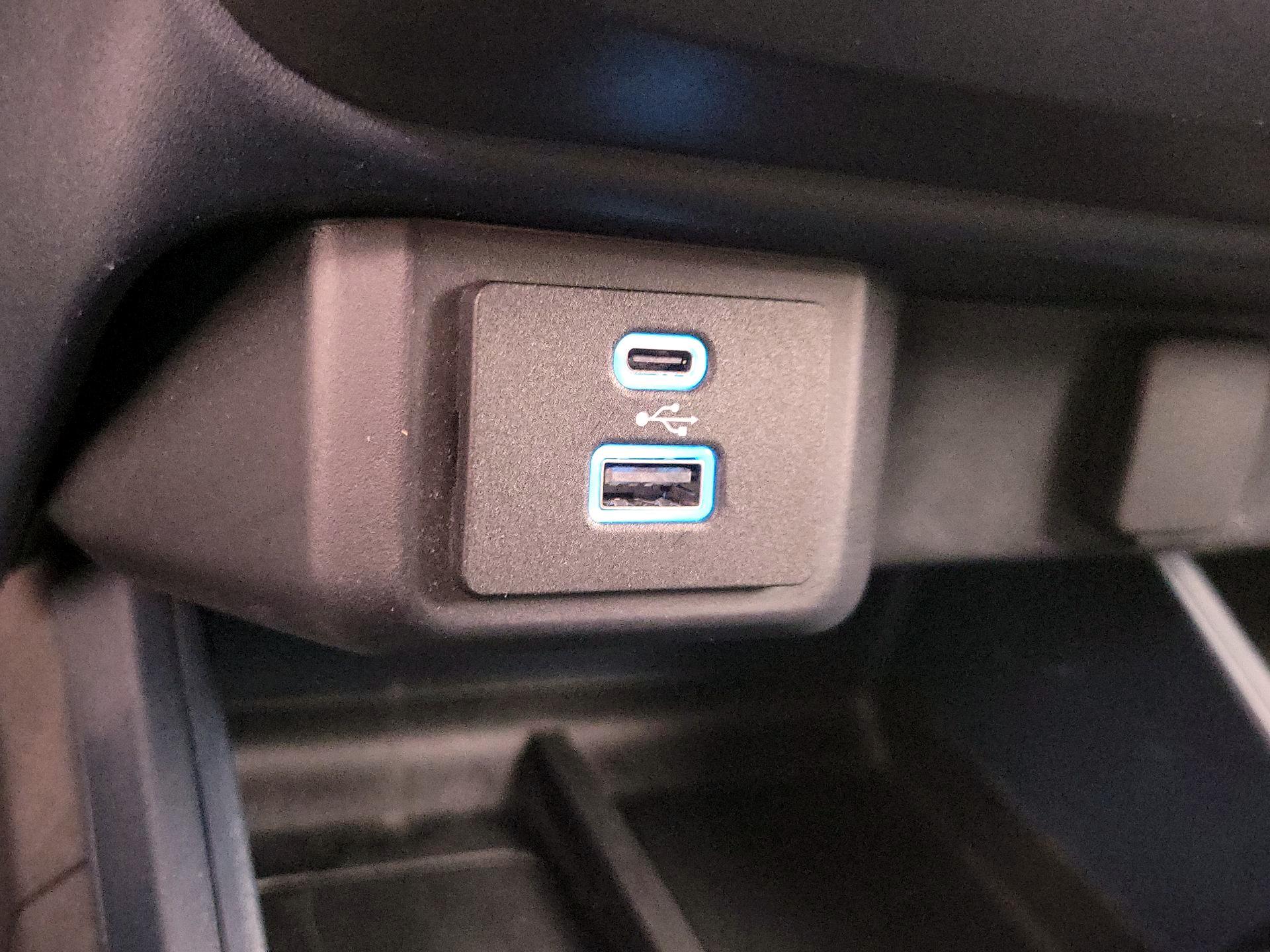 Thumbnail: 2022 Ford Maverick - 18