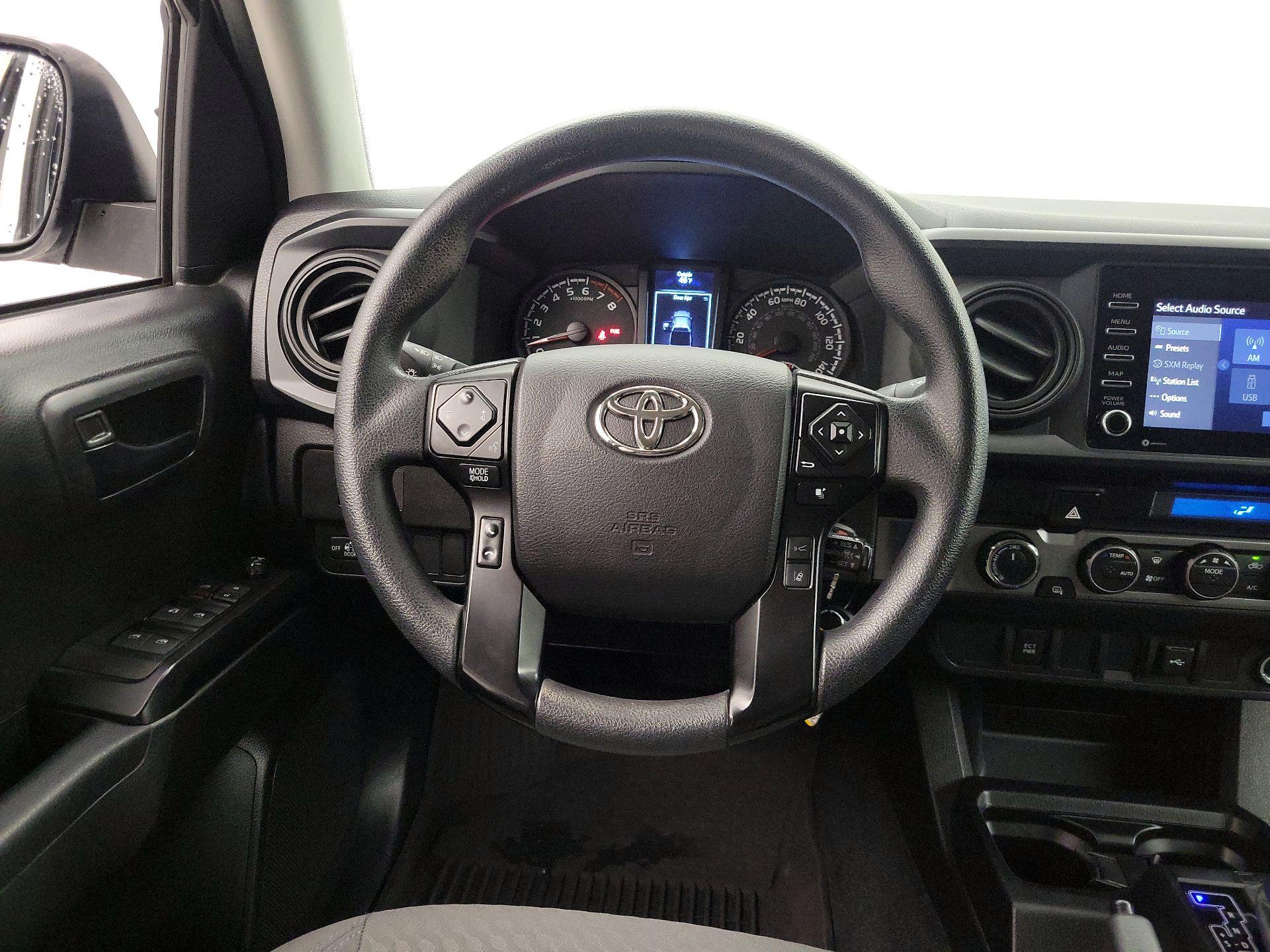 Thumbnail: 2022 Toyota Tacoma - 10