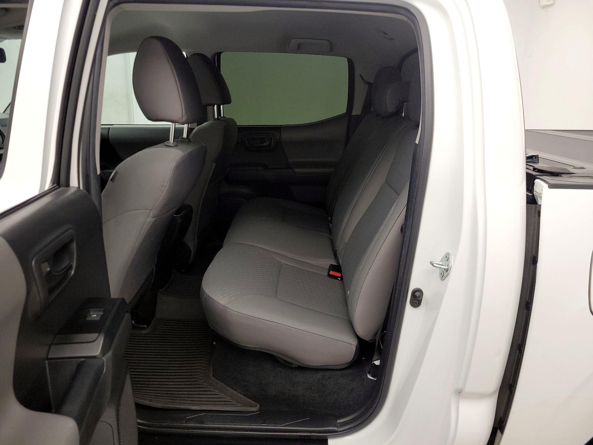 Thumbnail: 2022 Toyota Tacoma - 19