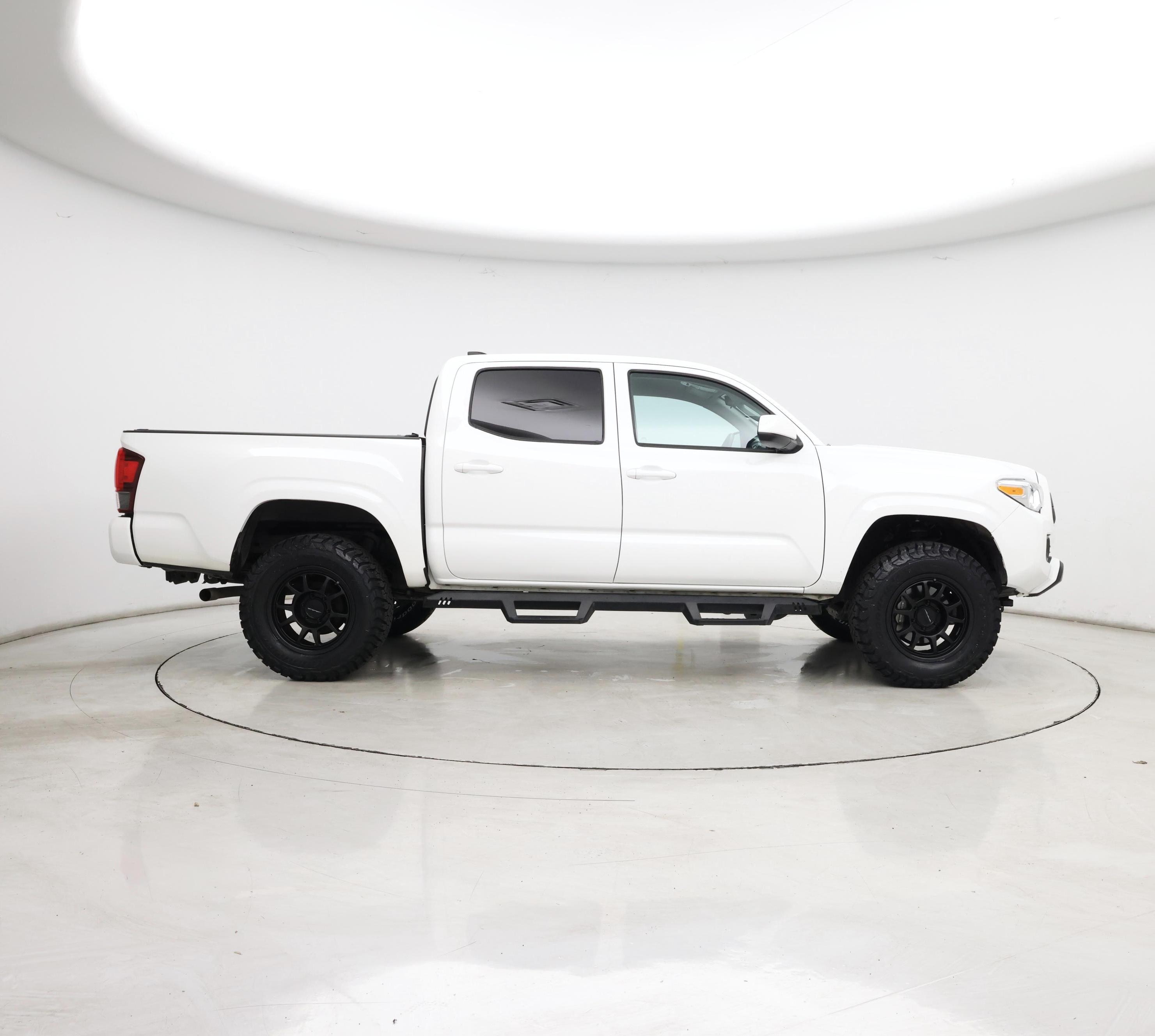 Thumbnail: 2022 Toyota Tacoma - 7