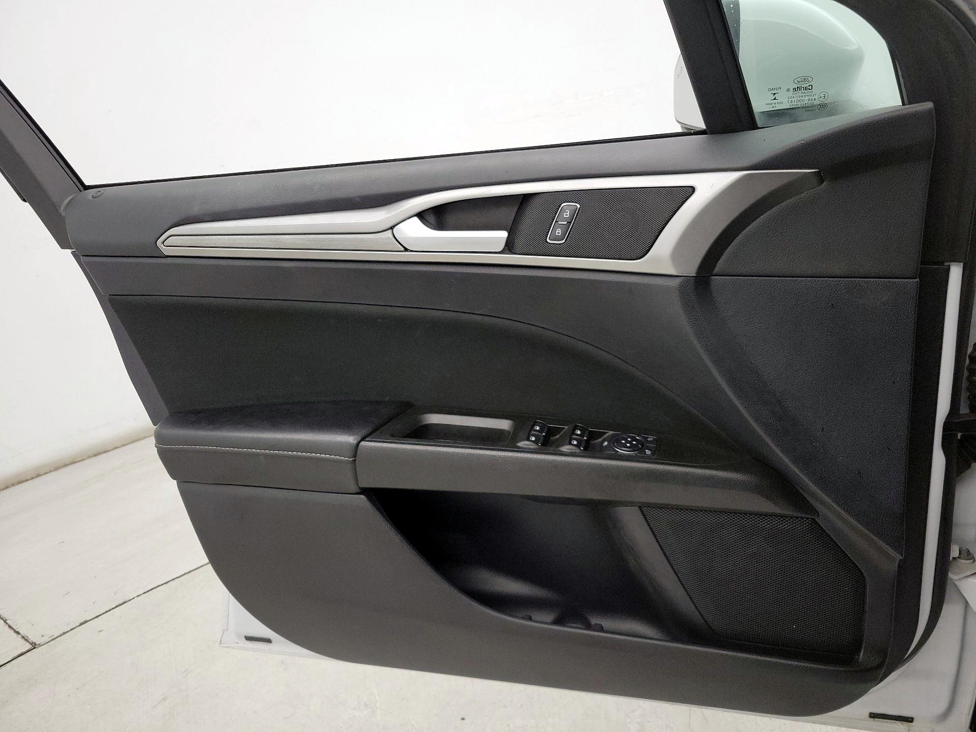 Thumbnail: 2020 Ford Fusion - 12