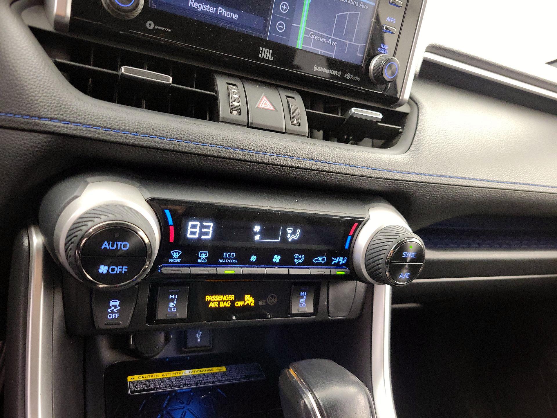 Thumbnail: 2020 Toyota RAV4 - 17