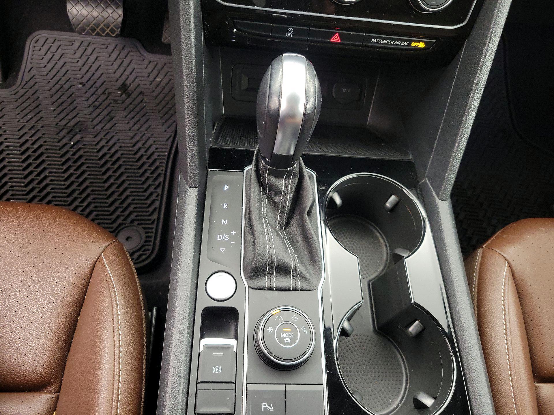 Thumbnail: 2022 Volkswagen Atlas - 17