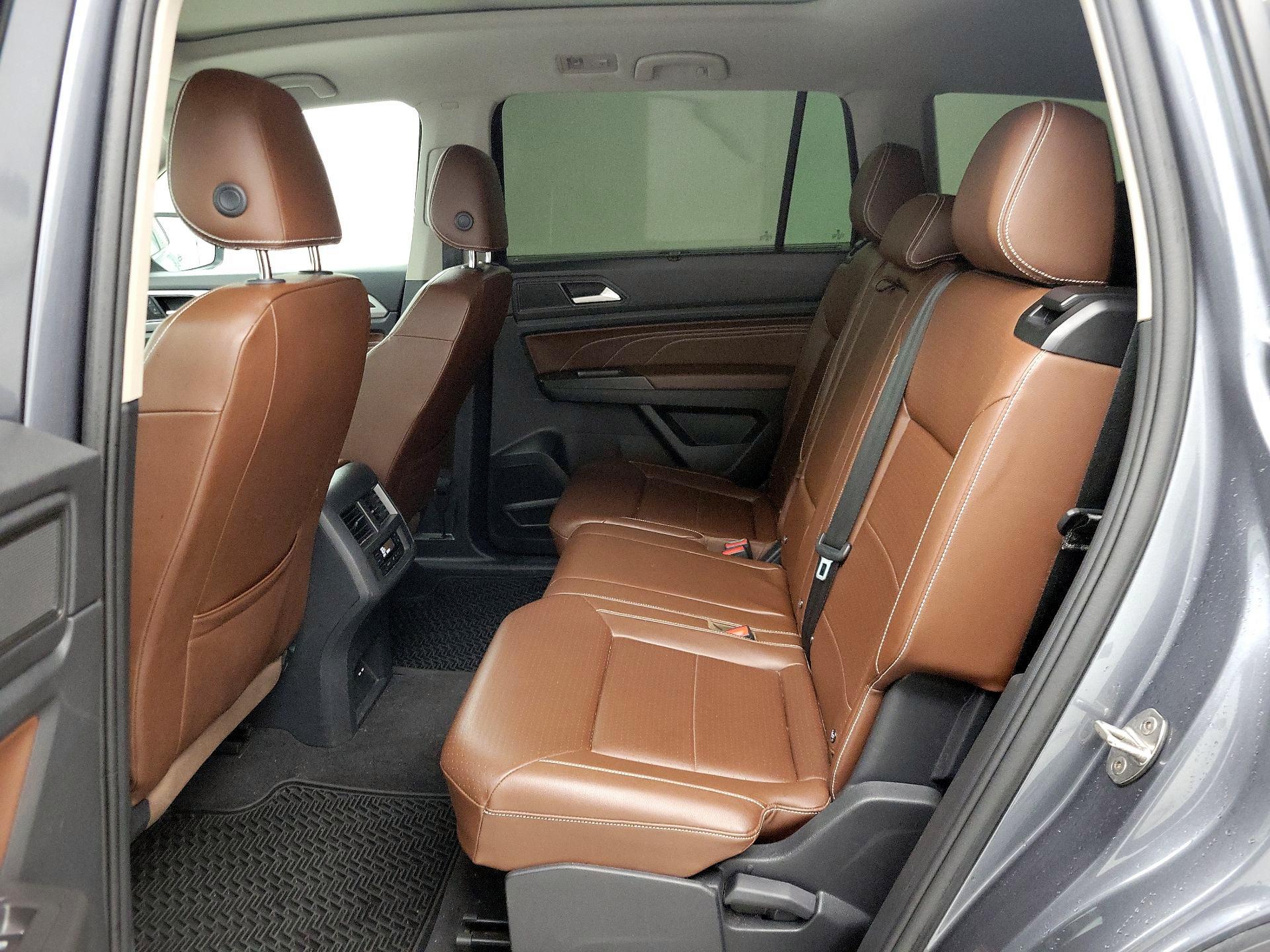 Thumbnail: 2022 Volkswagen Atlas - 20