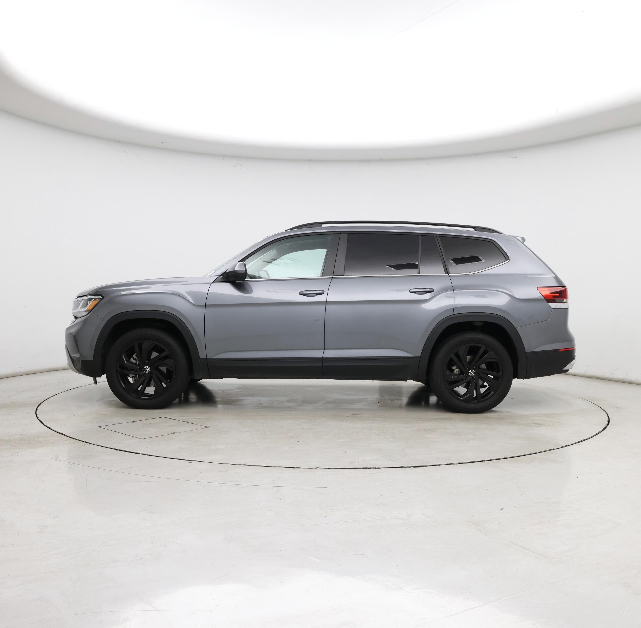 Thumbnail: 2022 Volkswagen Atlas - 3