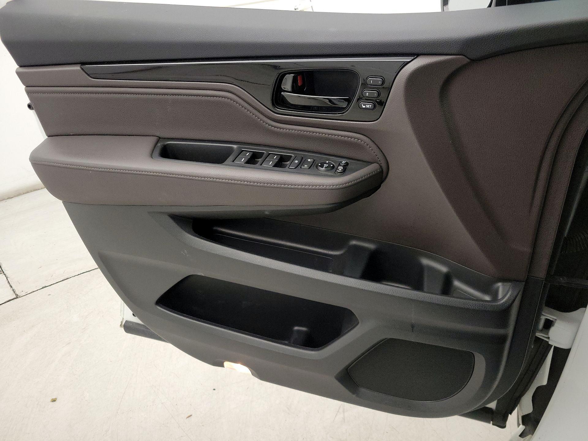 Thumbnail: 2020 Honda Odyssey - 12