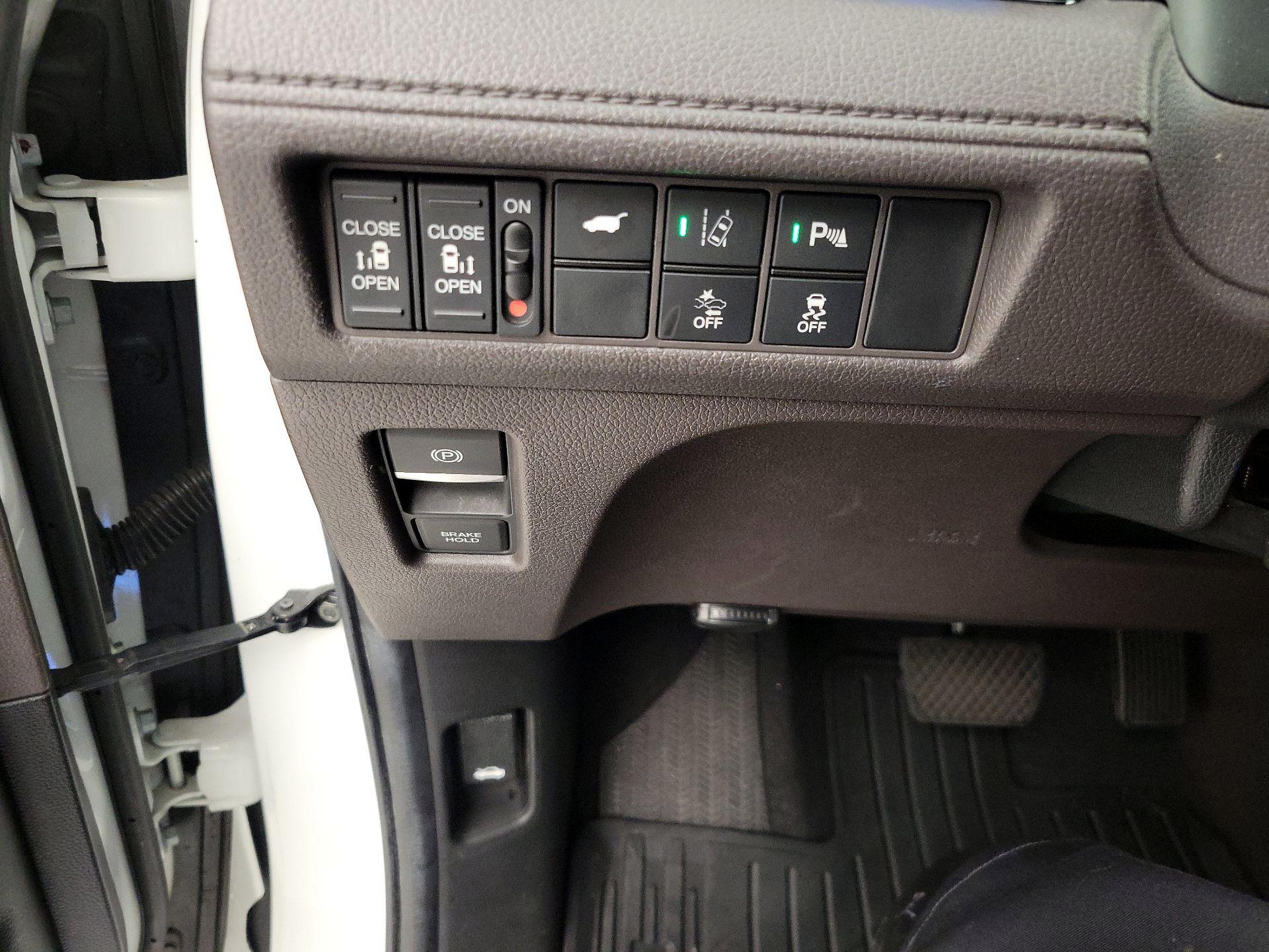 Thumbnail: 2020 Honda Odyssey - 13