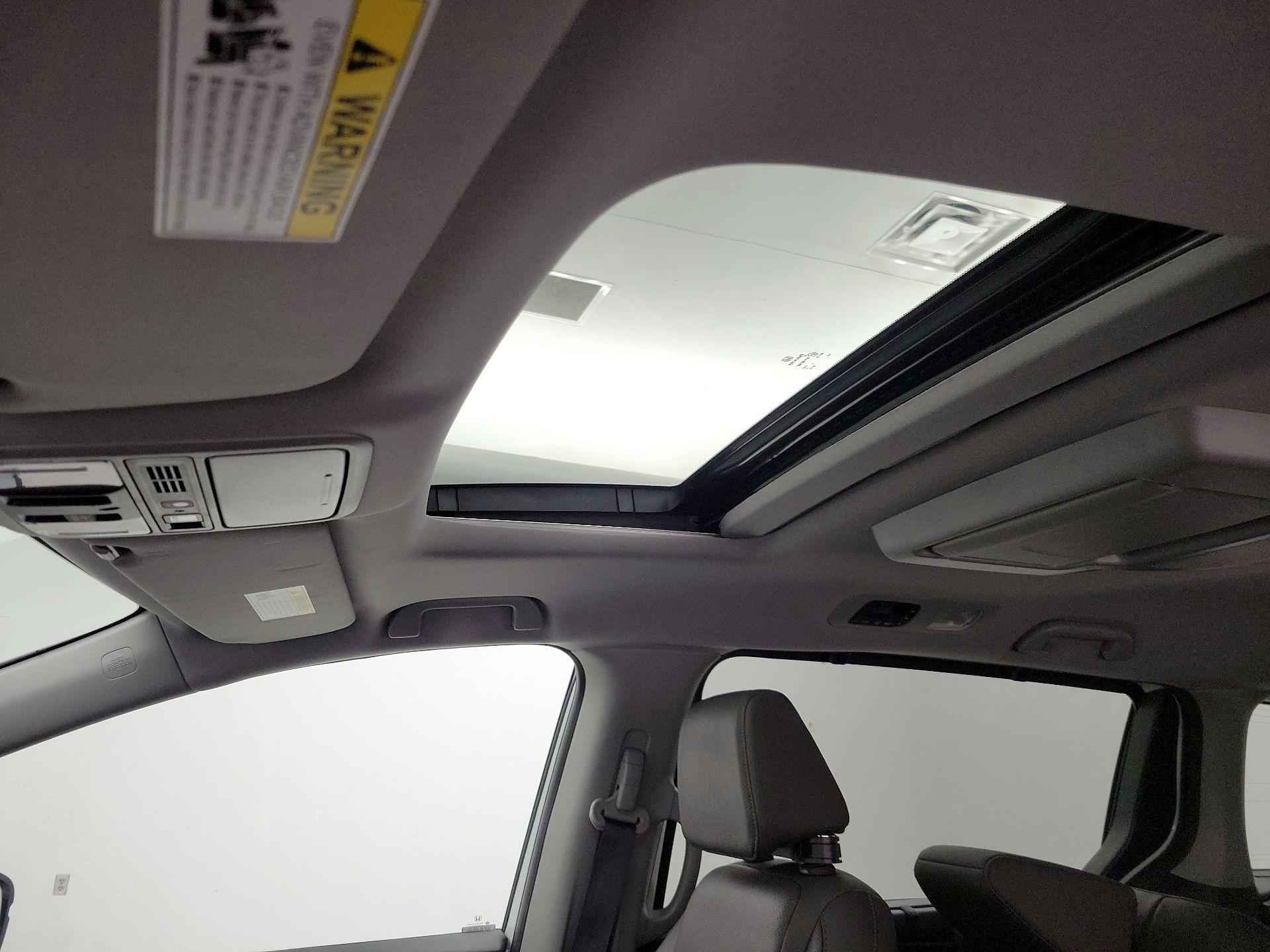 Thumbnail: 2020 Honda Odyssey - 18