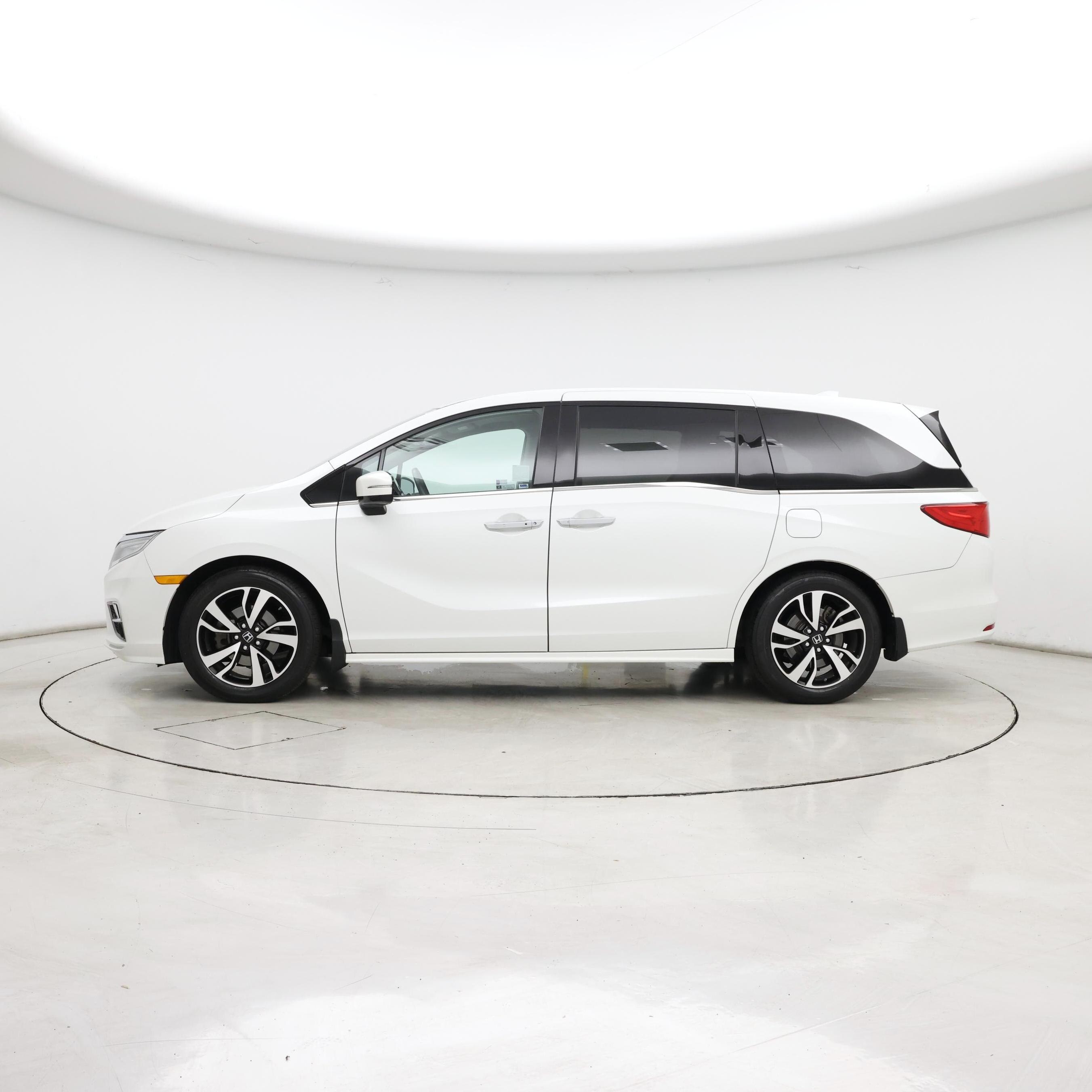 Thumbnail: 2020 Honda Odyssey - 3