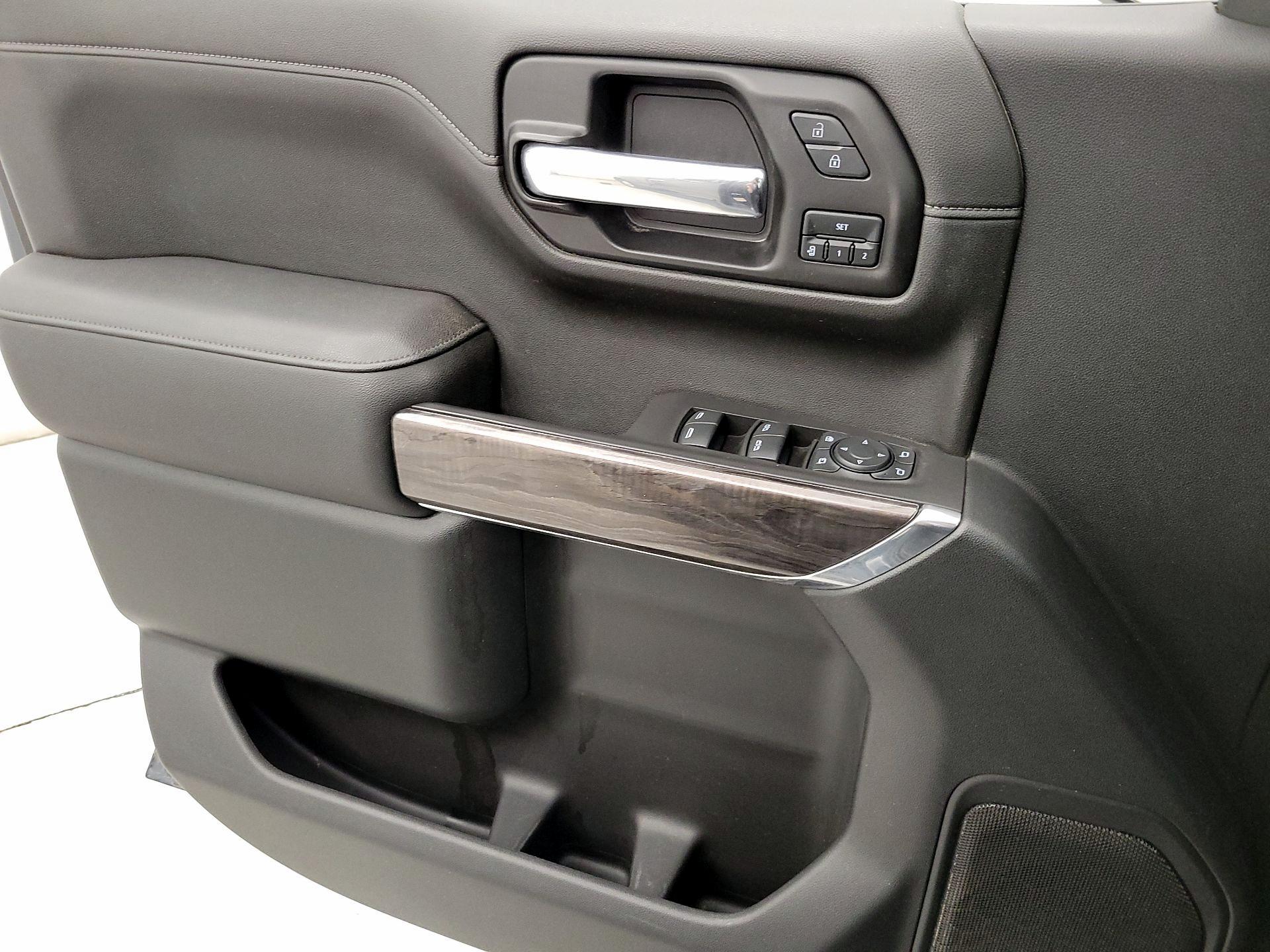 Thumbnail: 2021 Chevrolet Silverado 1500 - 12