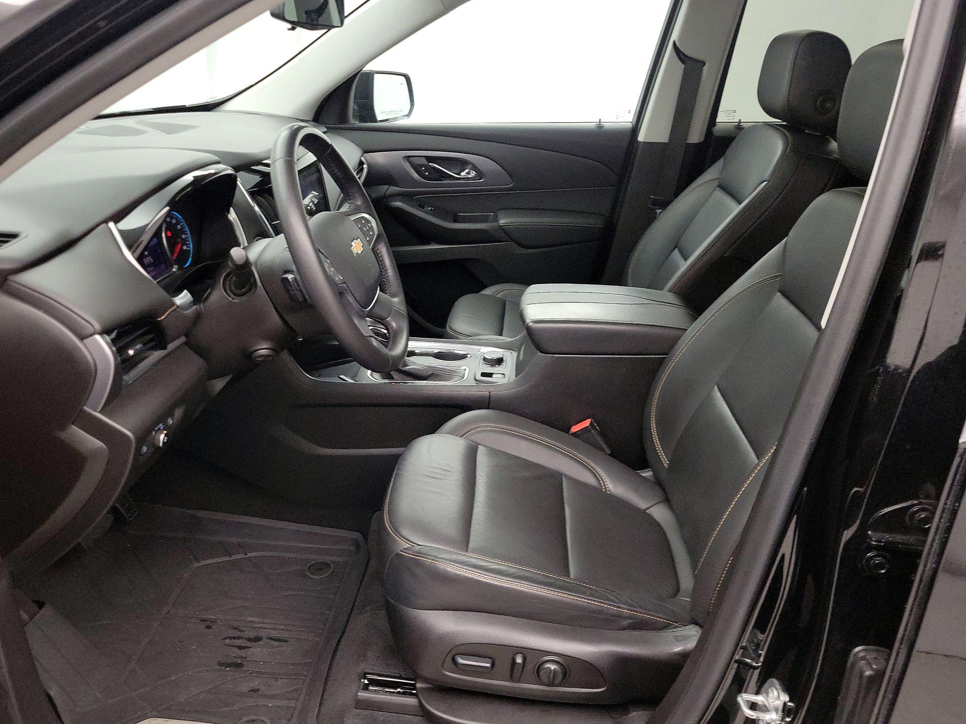 Thumbnail: 2021 Chevrolet Traverse - 11