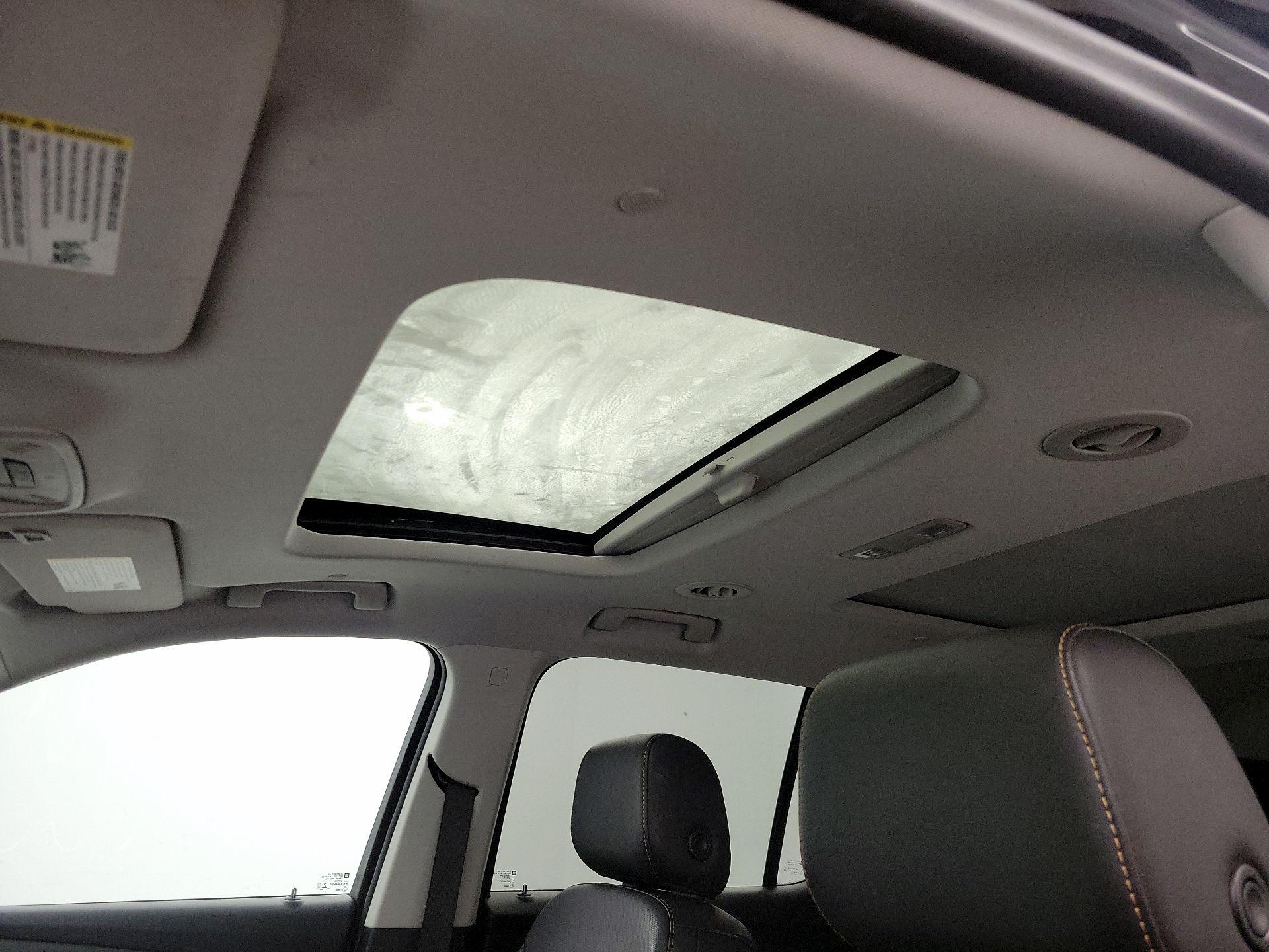 Thumbnail: 2021 Chevrolet Traverse - 19