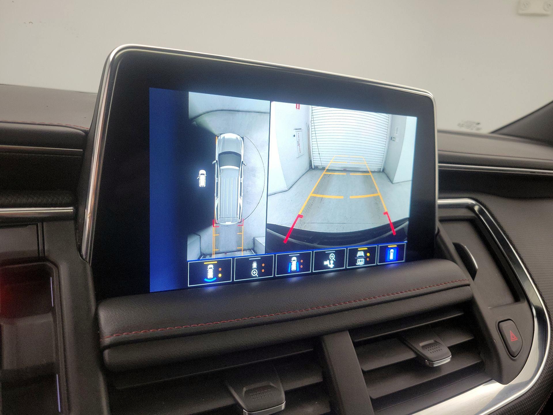 Thumbnail: 2022 Chevrolet Tahoe - 14