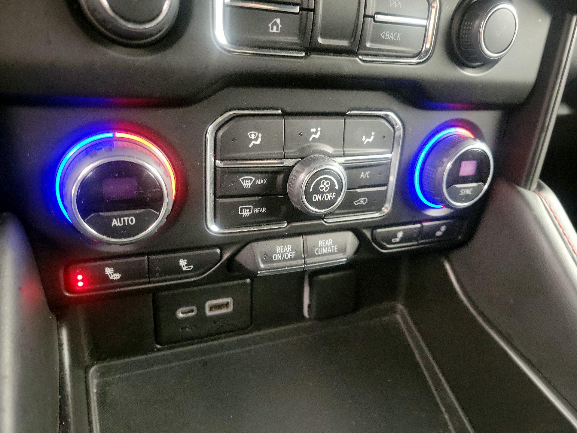 Thumbnail: 2022 Chevrolet Tahoe - 16